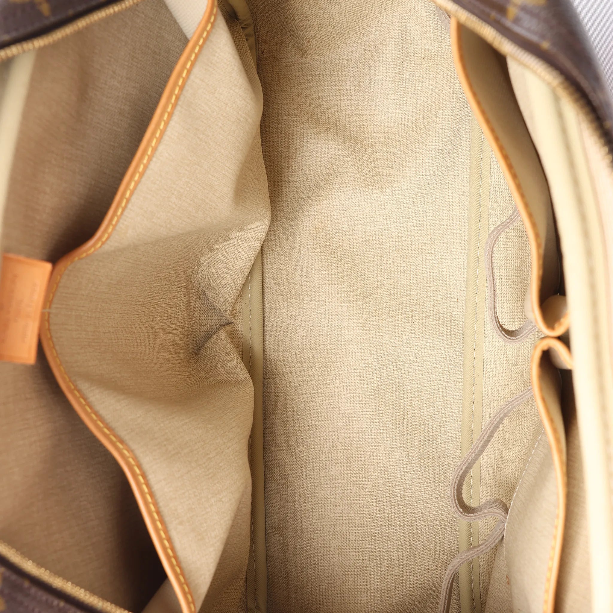 Louis Vuitton Deauville Monogram Canvas Handbag in Brown M47270
