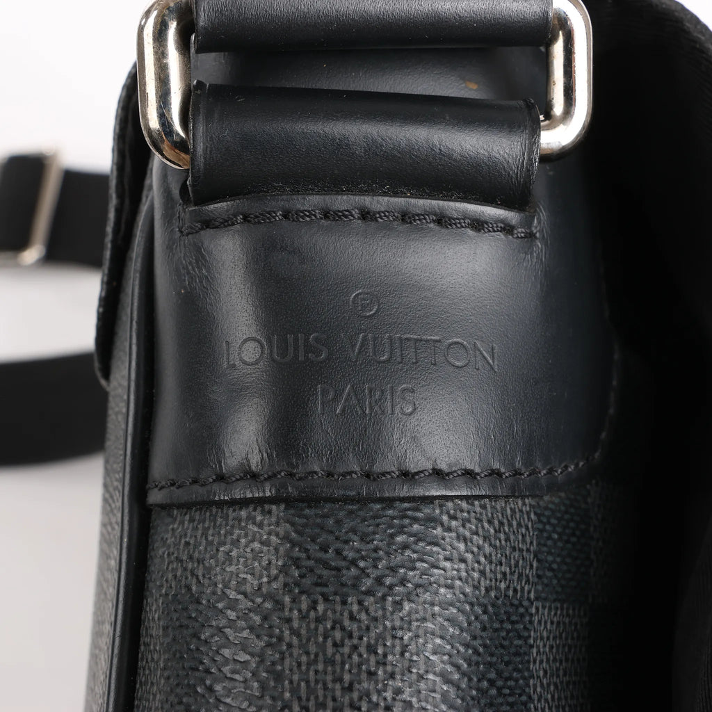 Louis Vuitton Damier Graphite District PM Messenger Crossbody Bag N41028