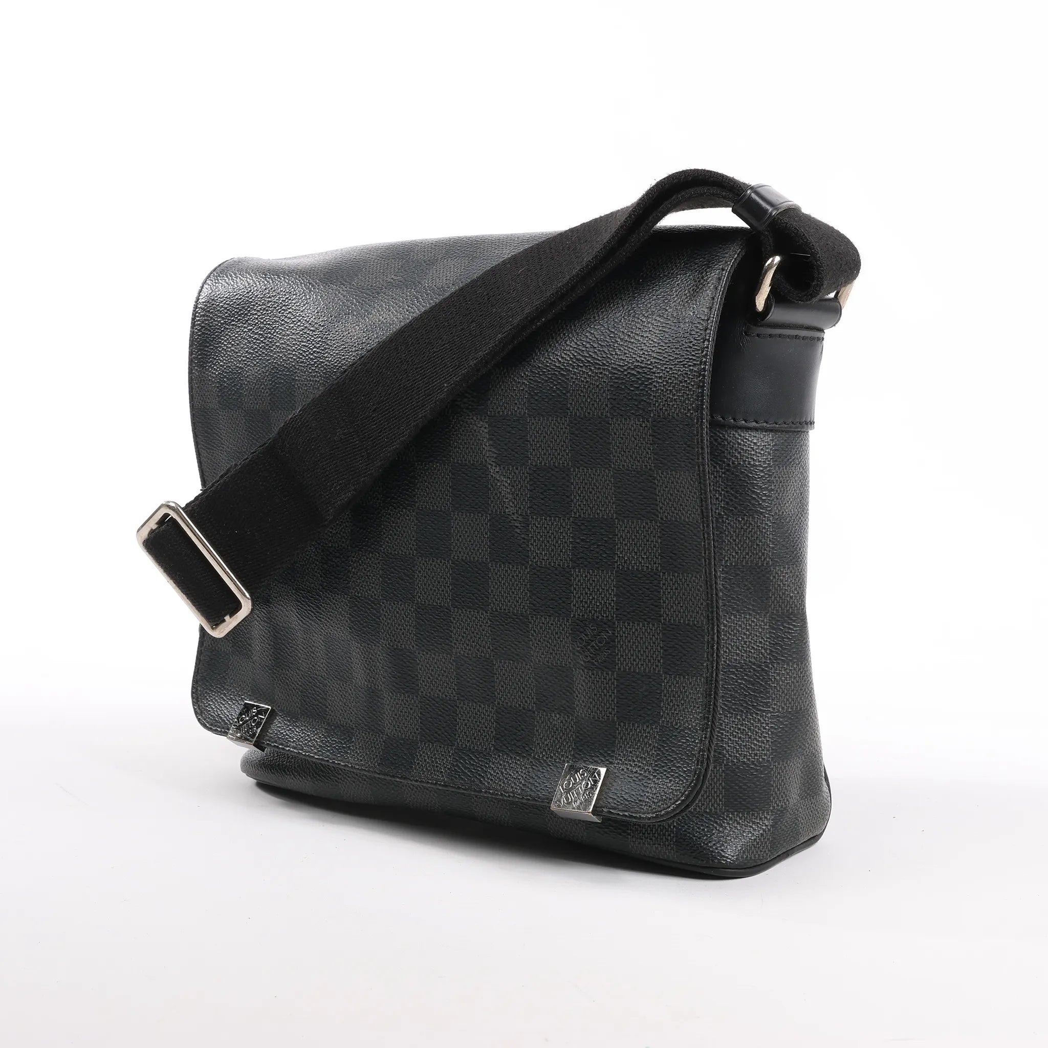 Louis Vuitton Damier Graphite District PM Messenger Crossbody Bag N41028