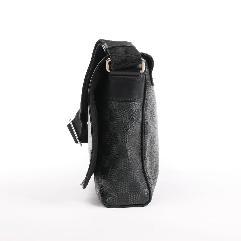 Louis Vuitton Damier Graphite District PM Messenger Crossbody Bag N41028