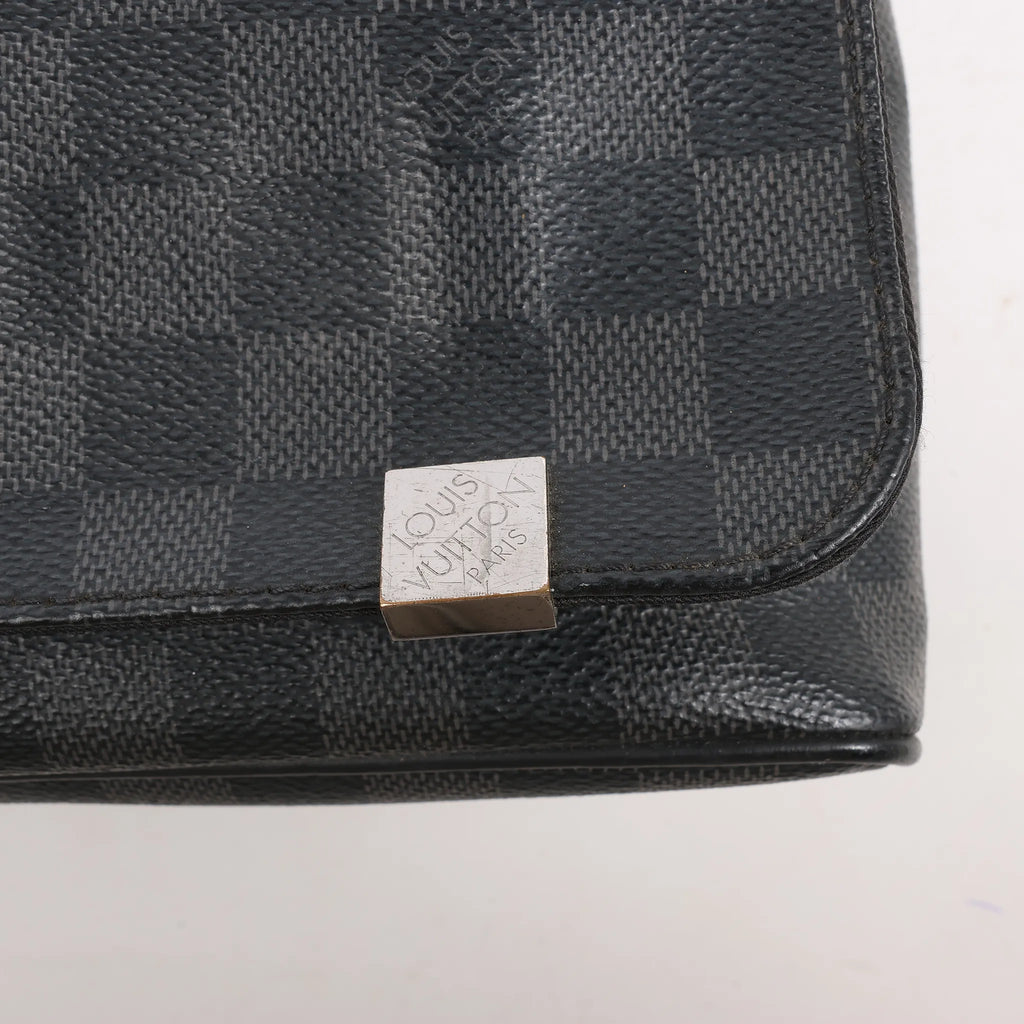 Louis Vuitton Damier Graphite District PM Messenger Crossbody Bag N41028