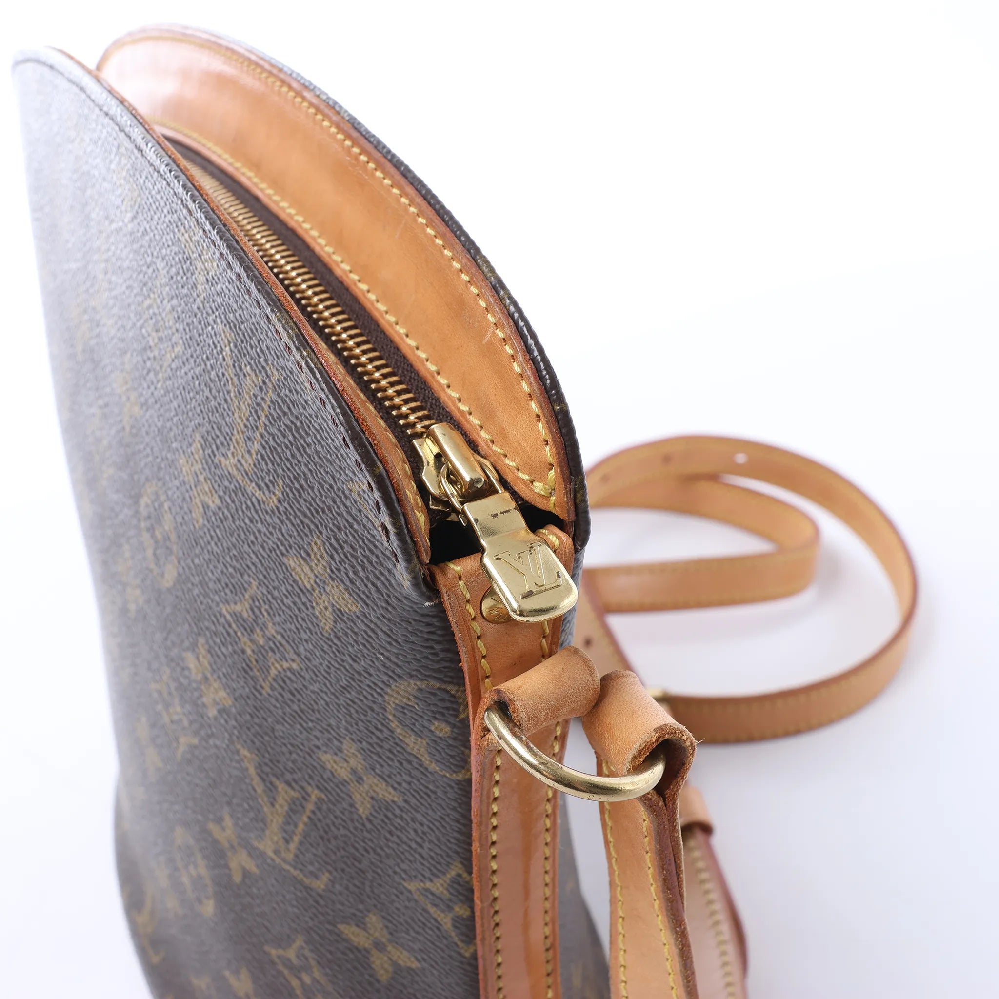 Louis Vuitton Drouot Monogram Canvas Crossbody Bag in Brown M51290