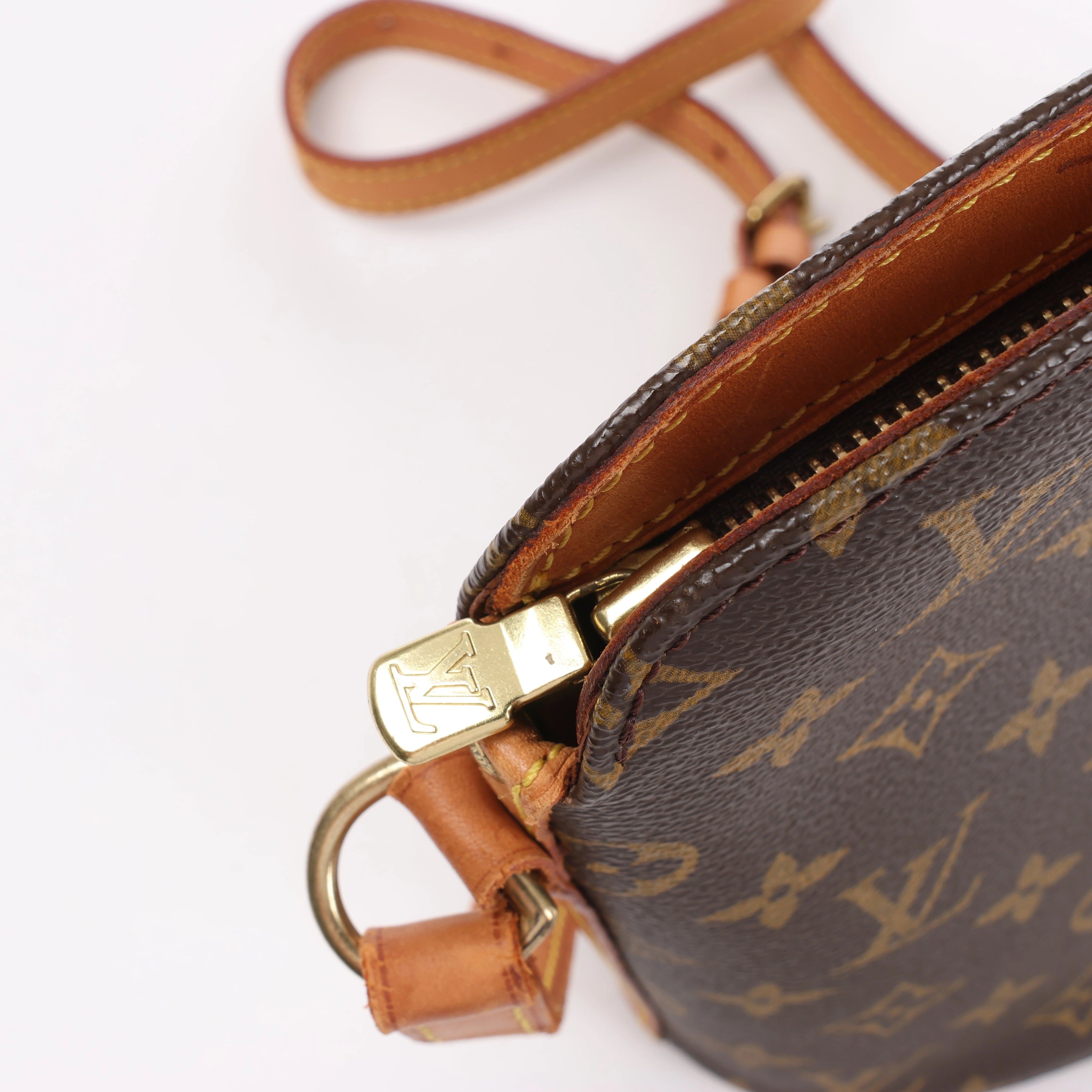 Louis Vuitton Drouot Monogram Canvas Crossbody Bag in Brown M51290
