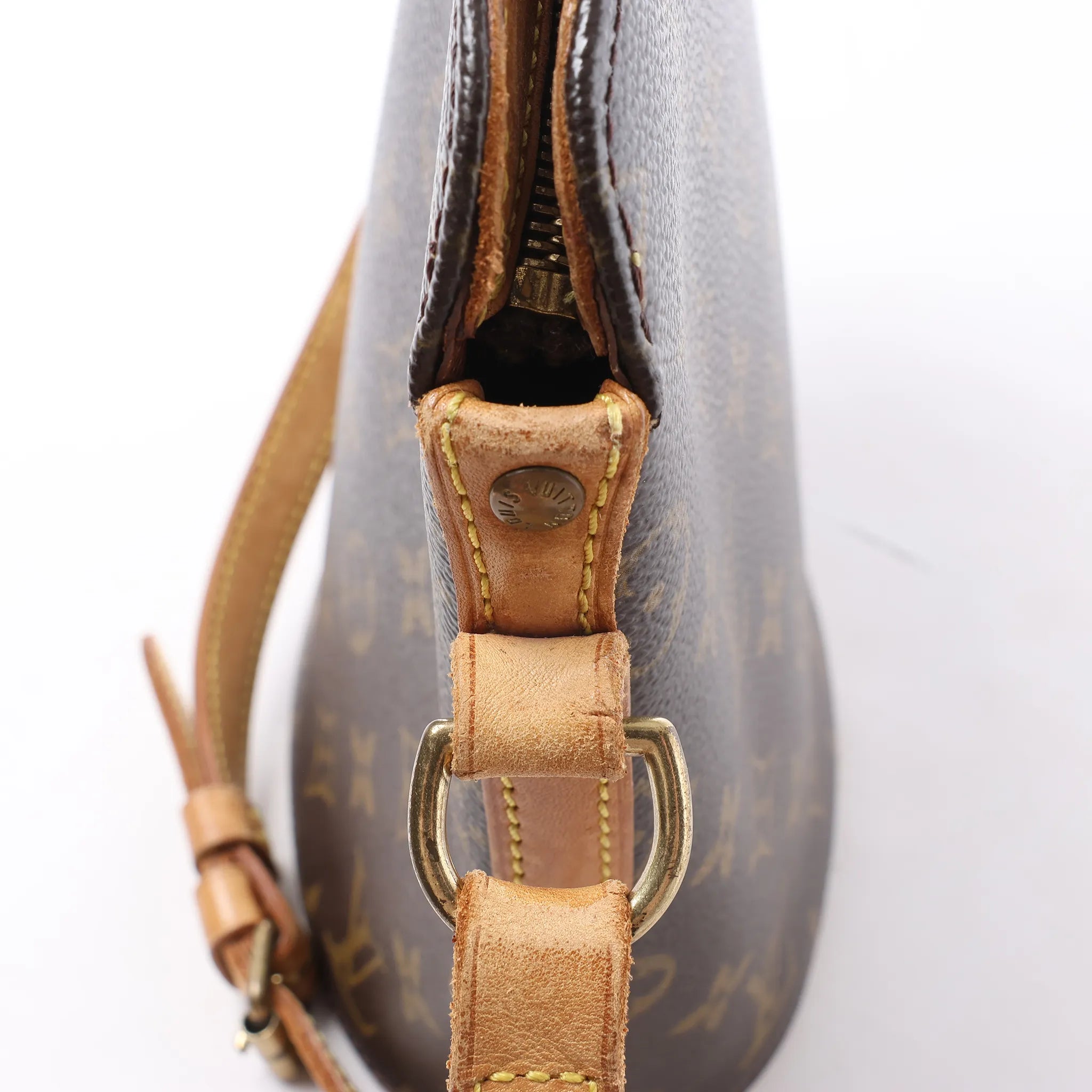 Louis Vuitton Drouot Monogram Canvas Crossbody Bag in Brown M51290