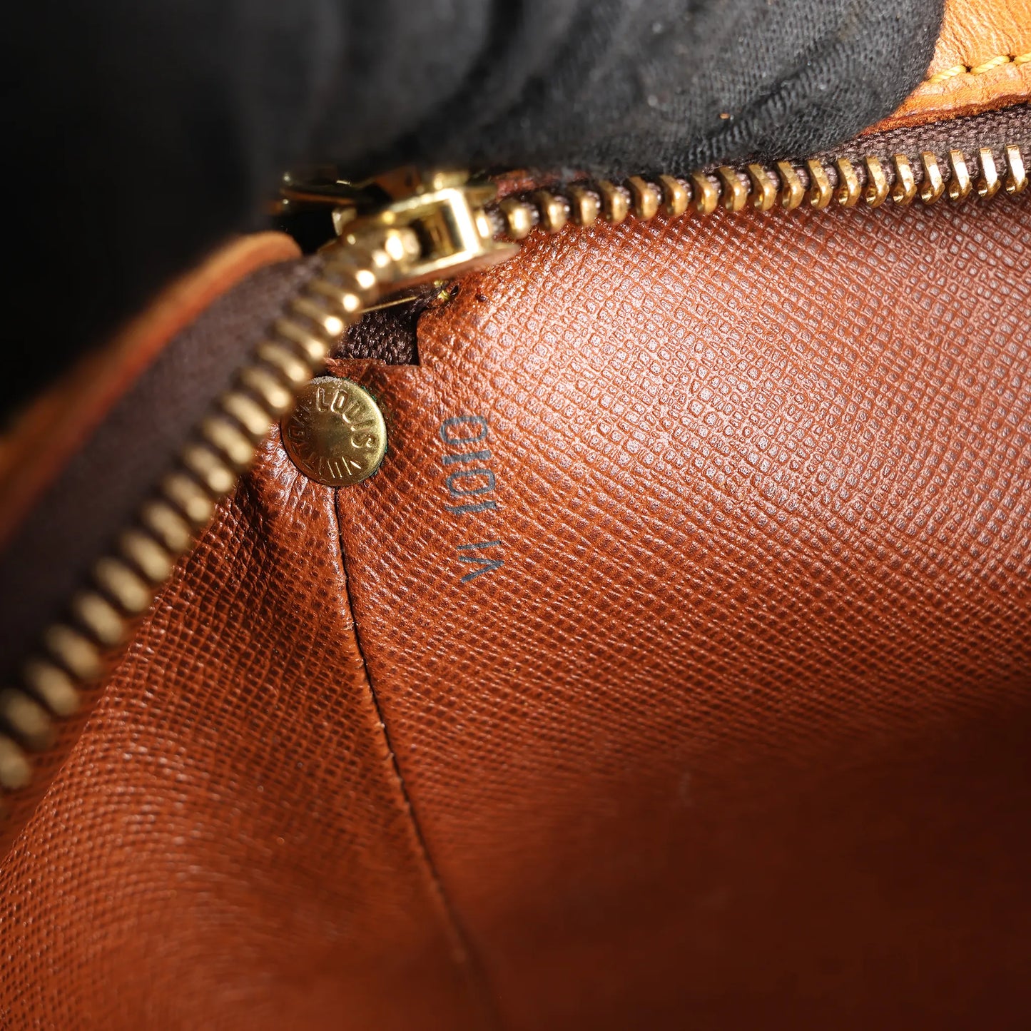 Louis Vuitton Drouot Monogram Canvas Crossbody Bag in Brown M51290