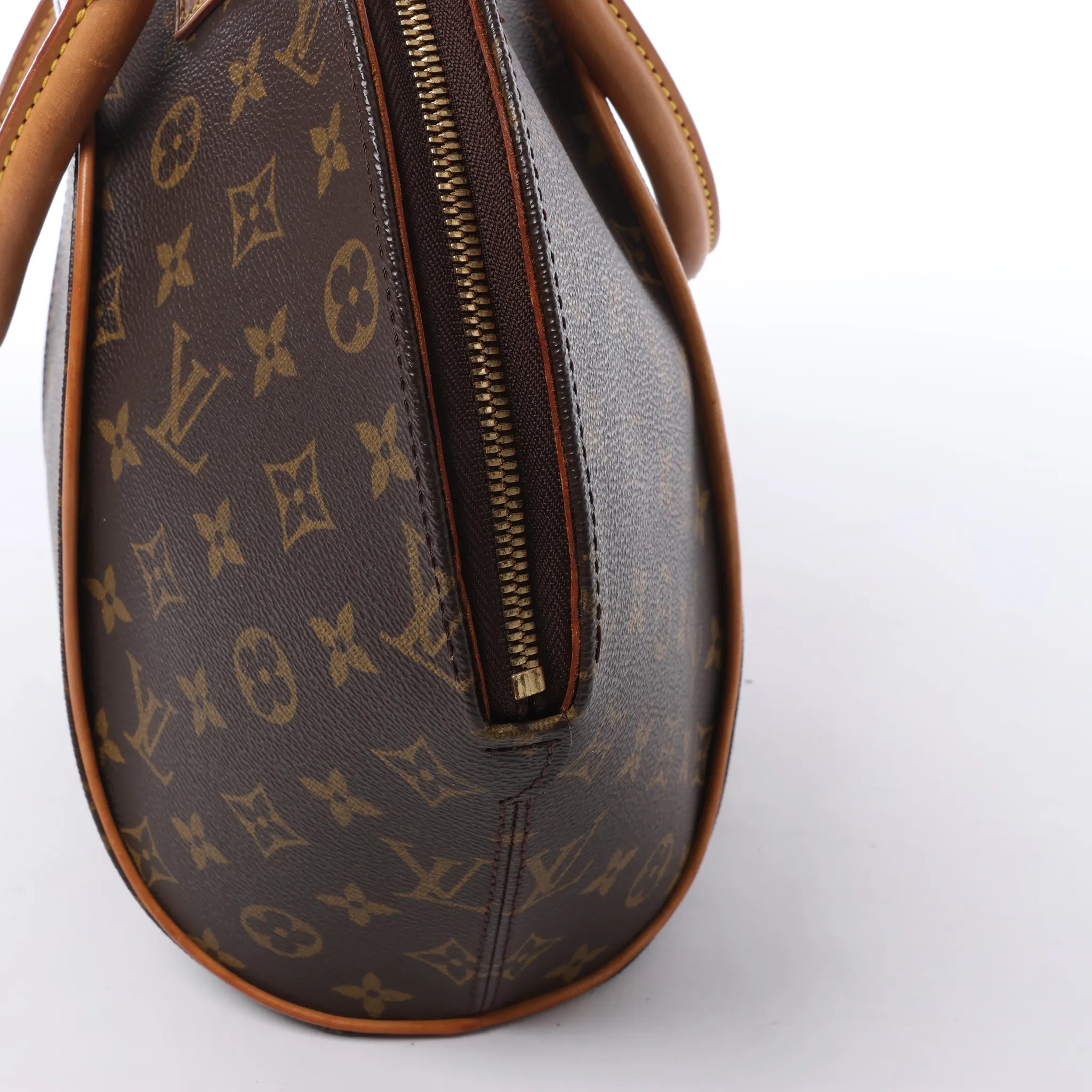 Louis Vuitton Ellipse MM Monogram Canvas Handbag in Brown M51126