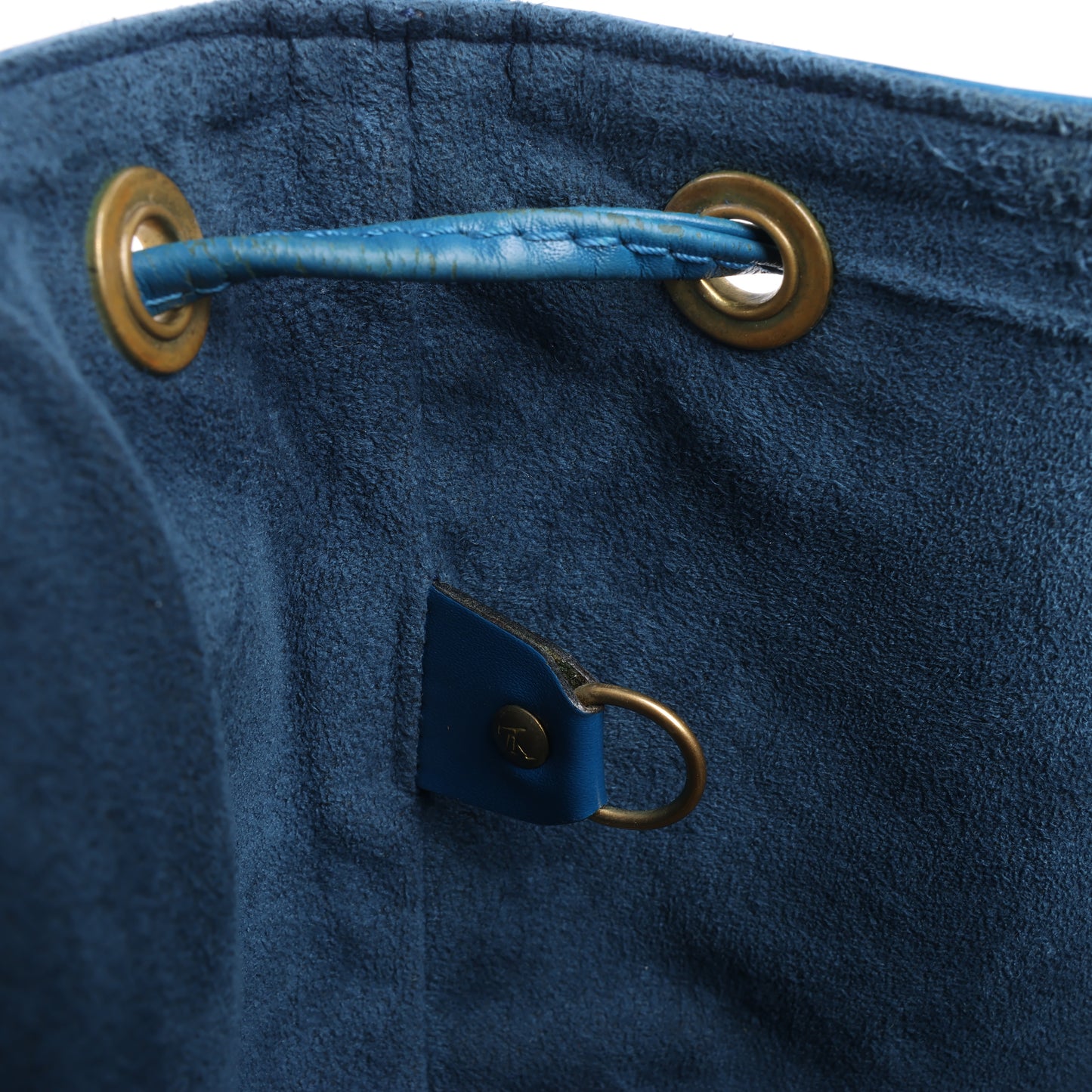 Sac bandoulière Louis Vuitton Noé en cuir épi bleu M44005
