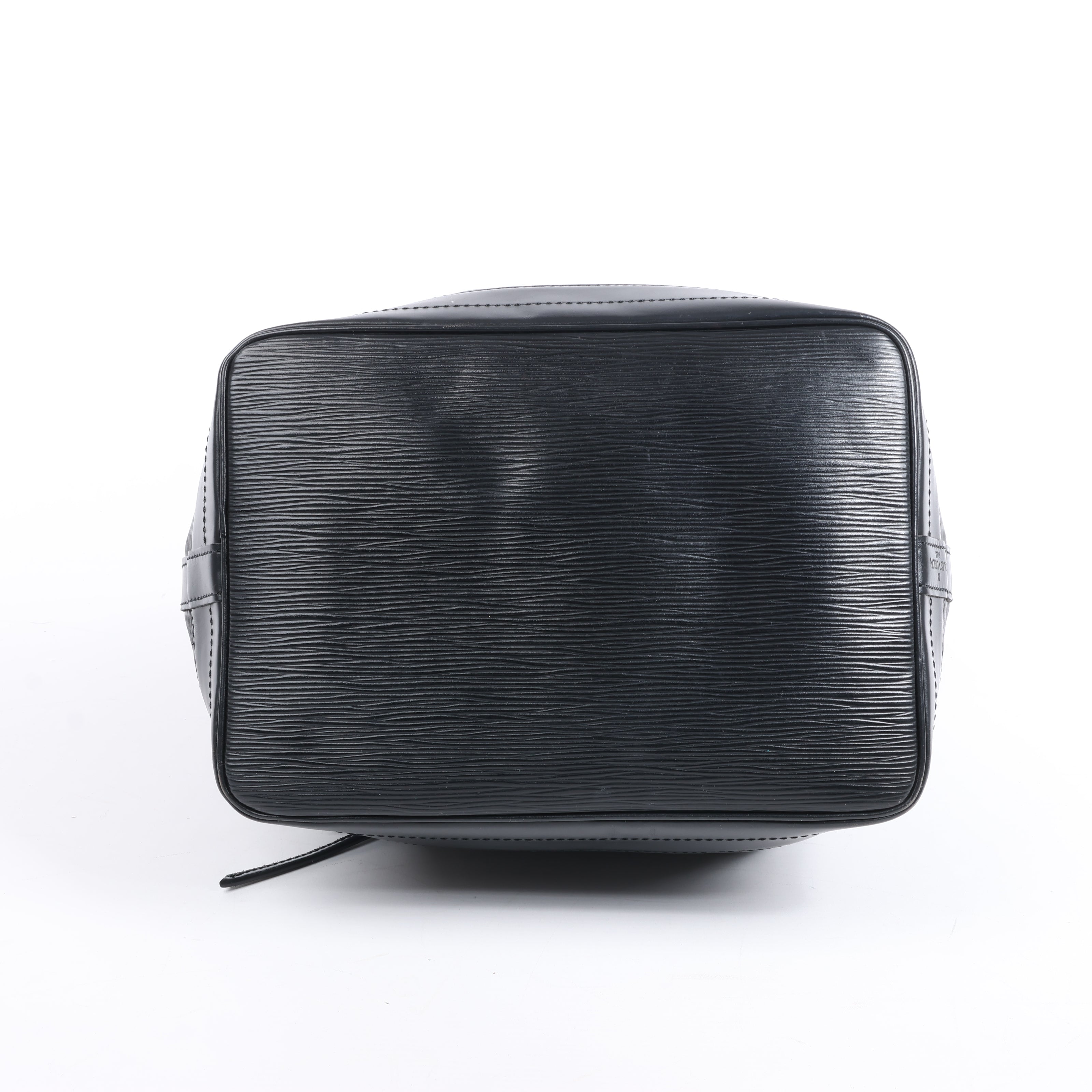 Louis Vuitton Epi Leather Noe Shoulder Bag in Black M59002