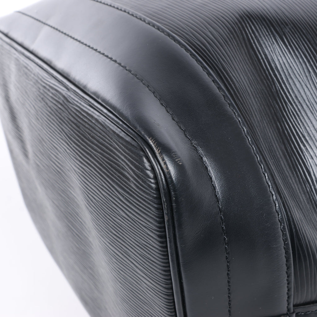 Louis Vuitton Epi Leather Noe Shoulder Bag in Black M59002