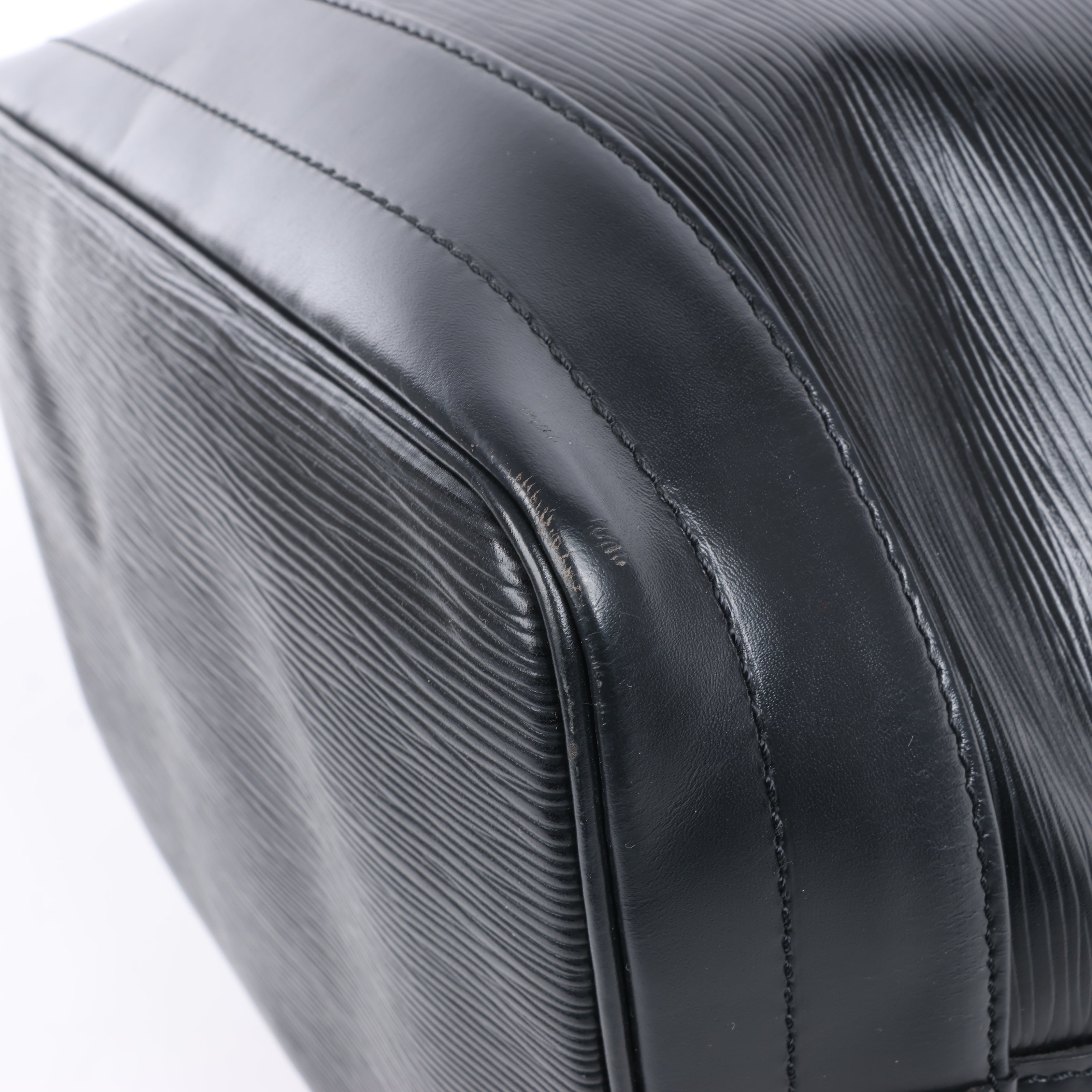 Louis Vuitton Epi Leather Noe Shoulder Bag in Black M59002