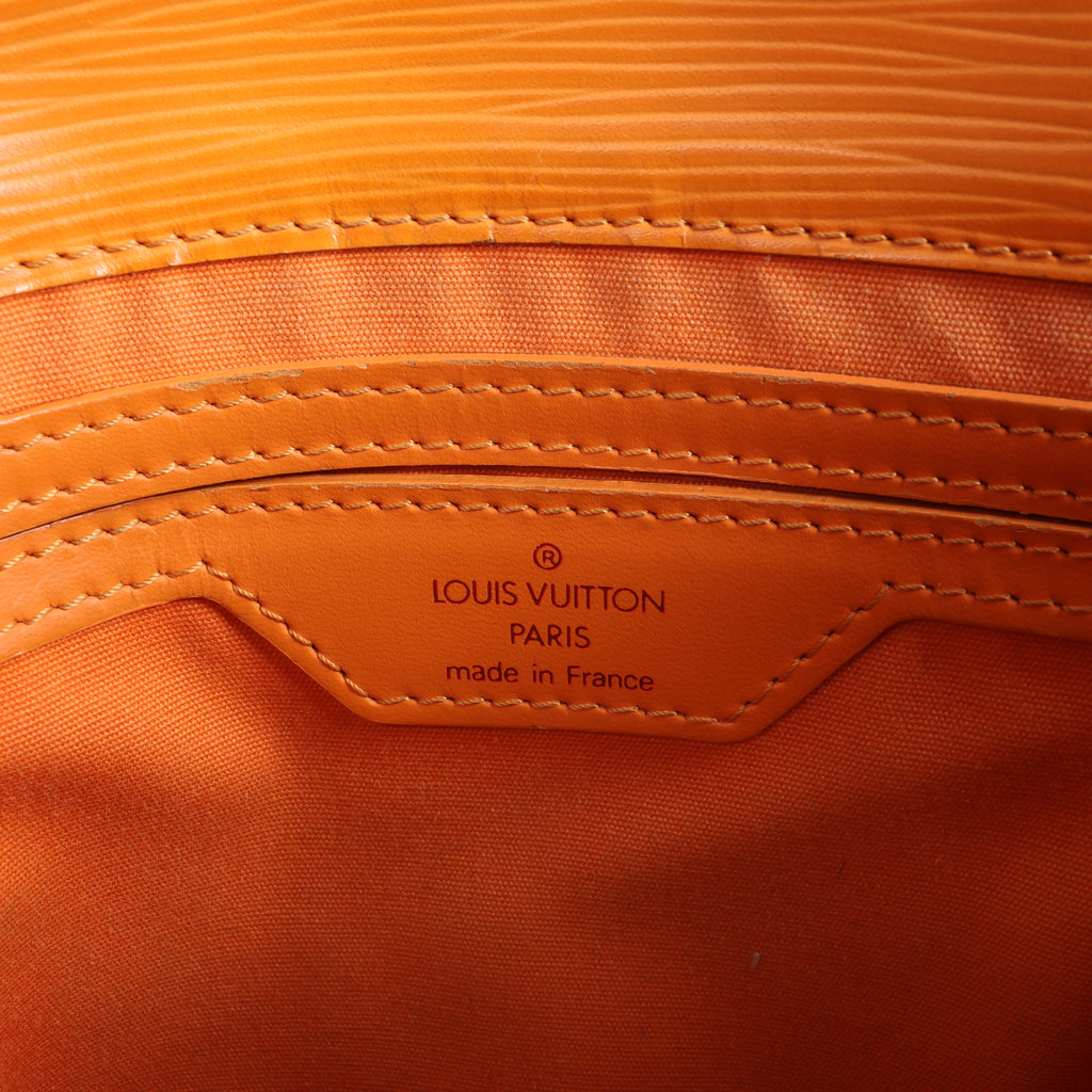 Louis Vuitton Sac Plat PM Epi Leather Handbag in Orange M5274H