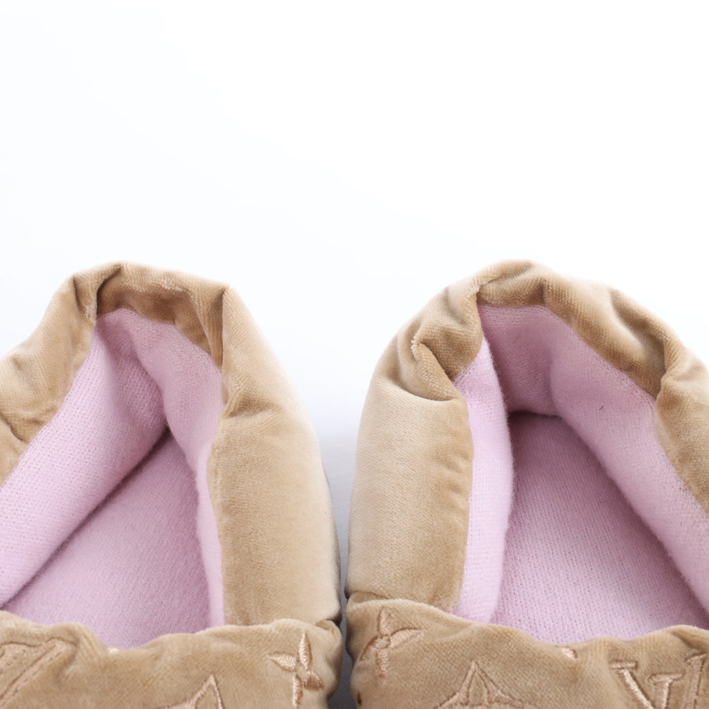 Louis Vuitton Dreamyline Monogram Fabric Slipper in Beige×Pink, Size EU 39