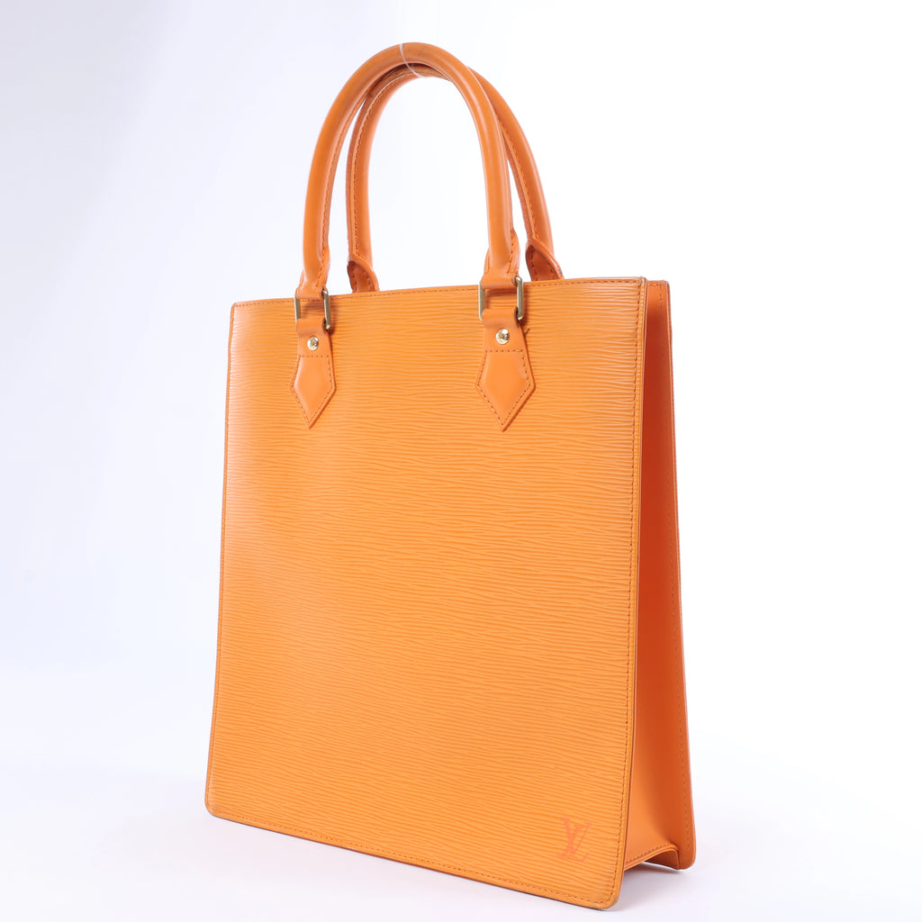 Louis Vuitton Sac Plat PM Epi Leather Handbag in Orange M5274H