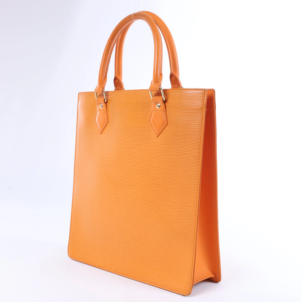 Louis Vuitton Sac Plat PM Epi Leather Handbag in Orange M5274H