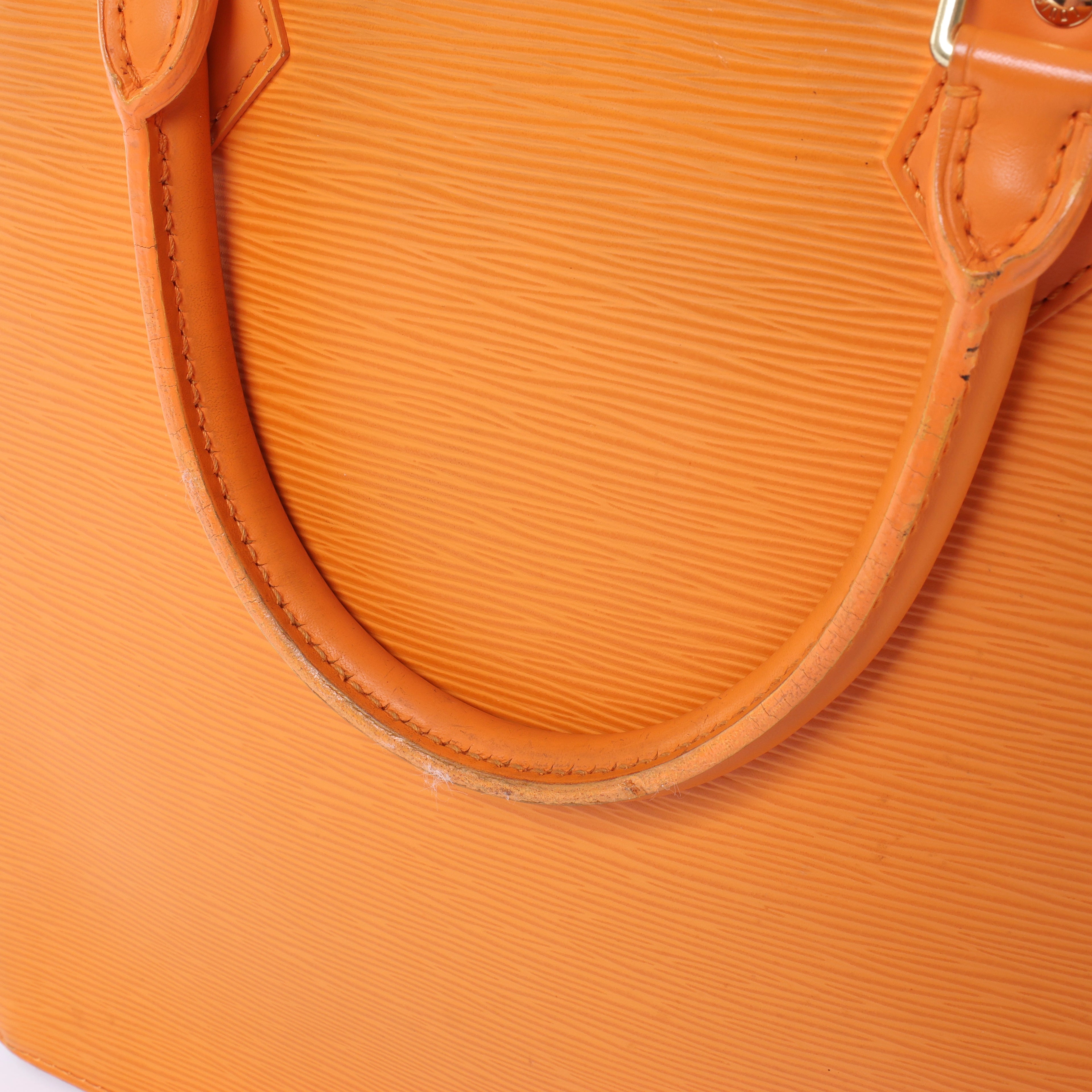 Louis Vuitton Sac Plat PM Epi Leather Handbag in Orange M5274H
