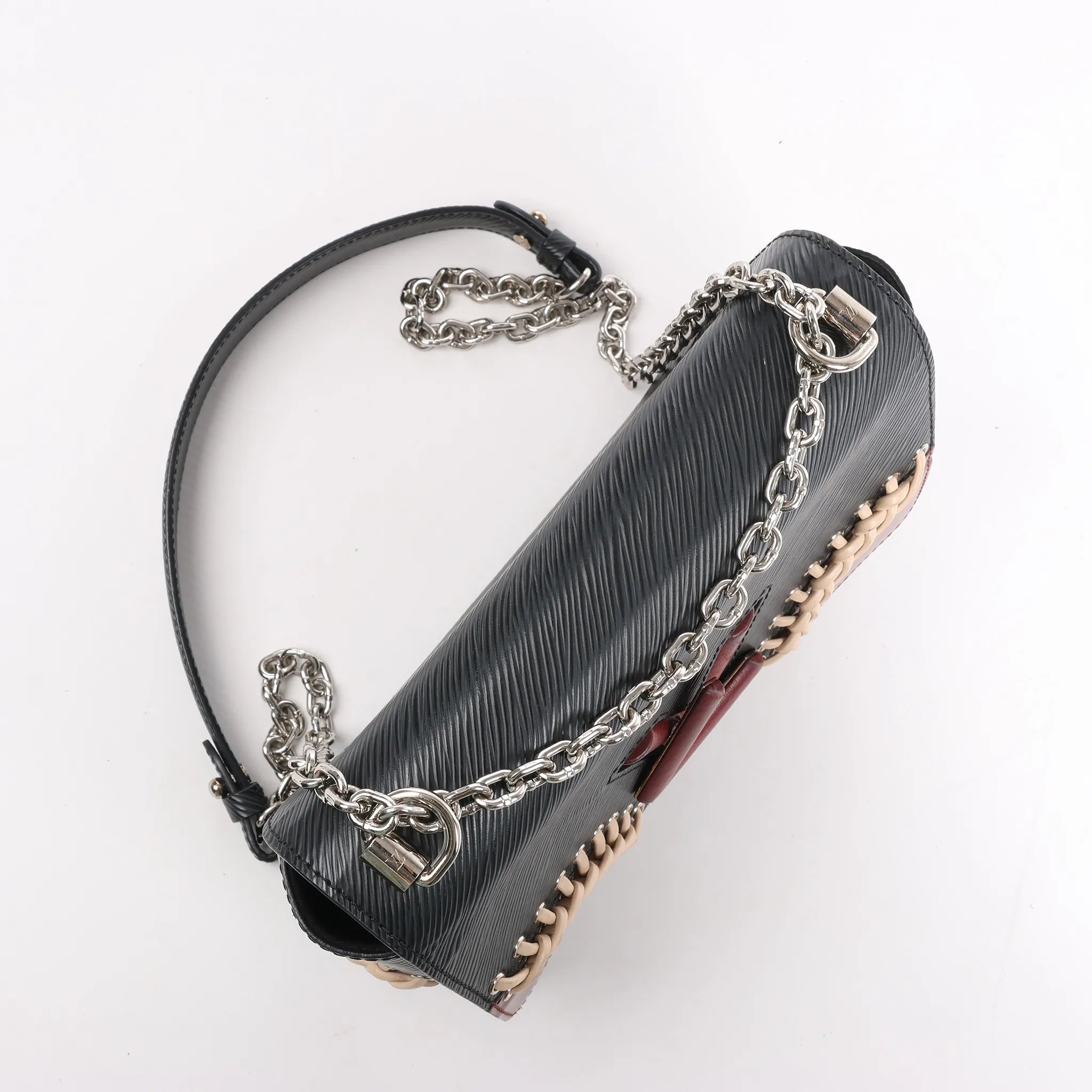 Louis Vuitton Epi Leather Twist MM Shoulder Bag in Black M42449