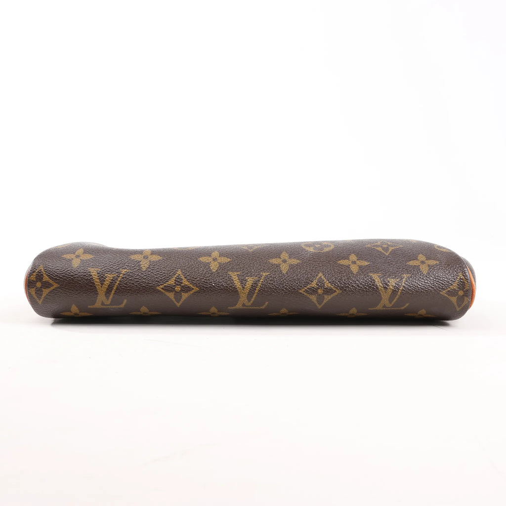 Louis Vuitton Monogram Eva Crossbody bag in Brown M95567