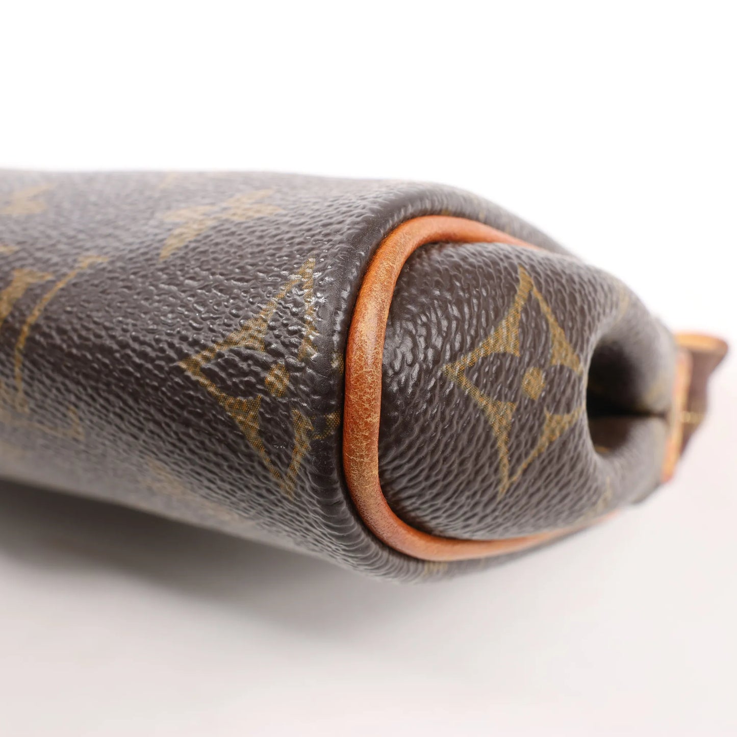 Louis Vuitton Monogram Eva Crossbody bag in Brown M95567