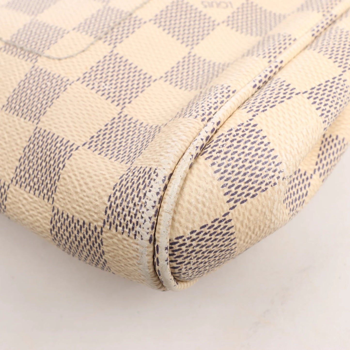 Louis Vuitton Favorite MM Damier Azur Shoulder Bag in Beige N41275