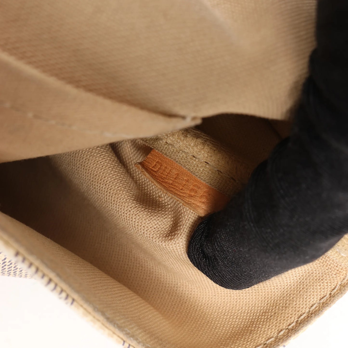 Louis Vuitton Favorite MM Damier Azur Shoulder Bag in Beige N41275