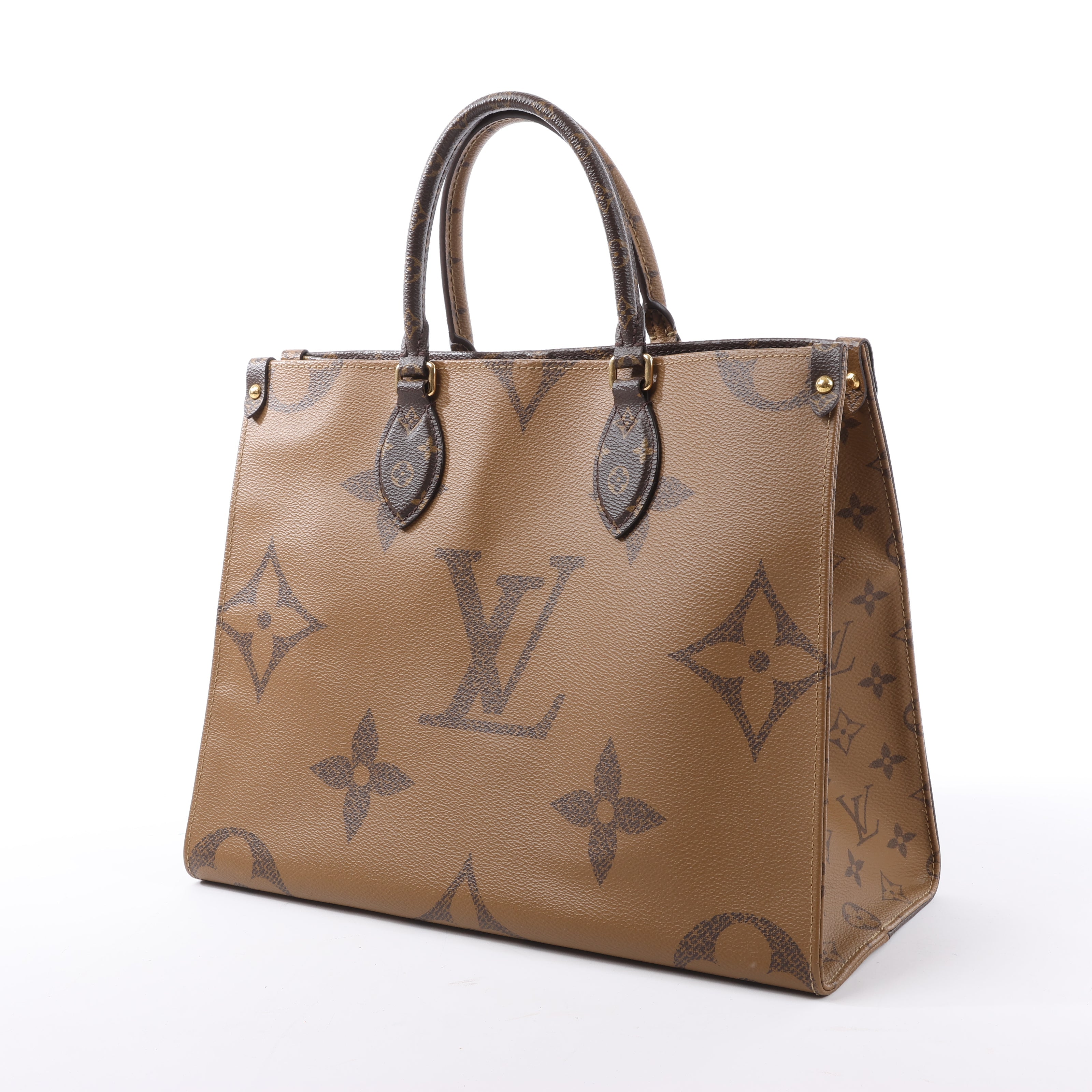 Louis Vuitton Giant Monogram Reverse On the Go MM in Brown M45321