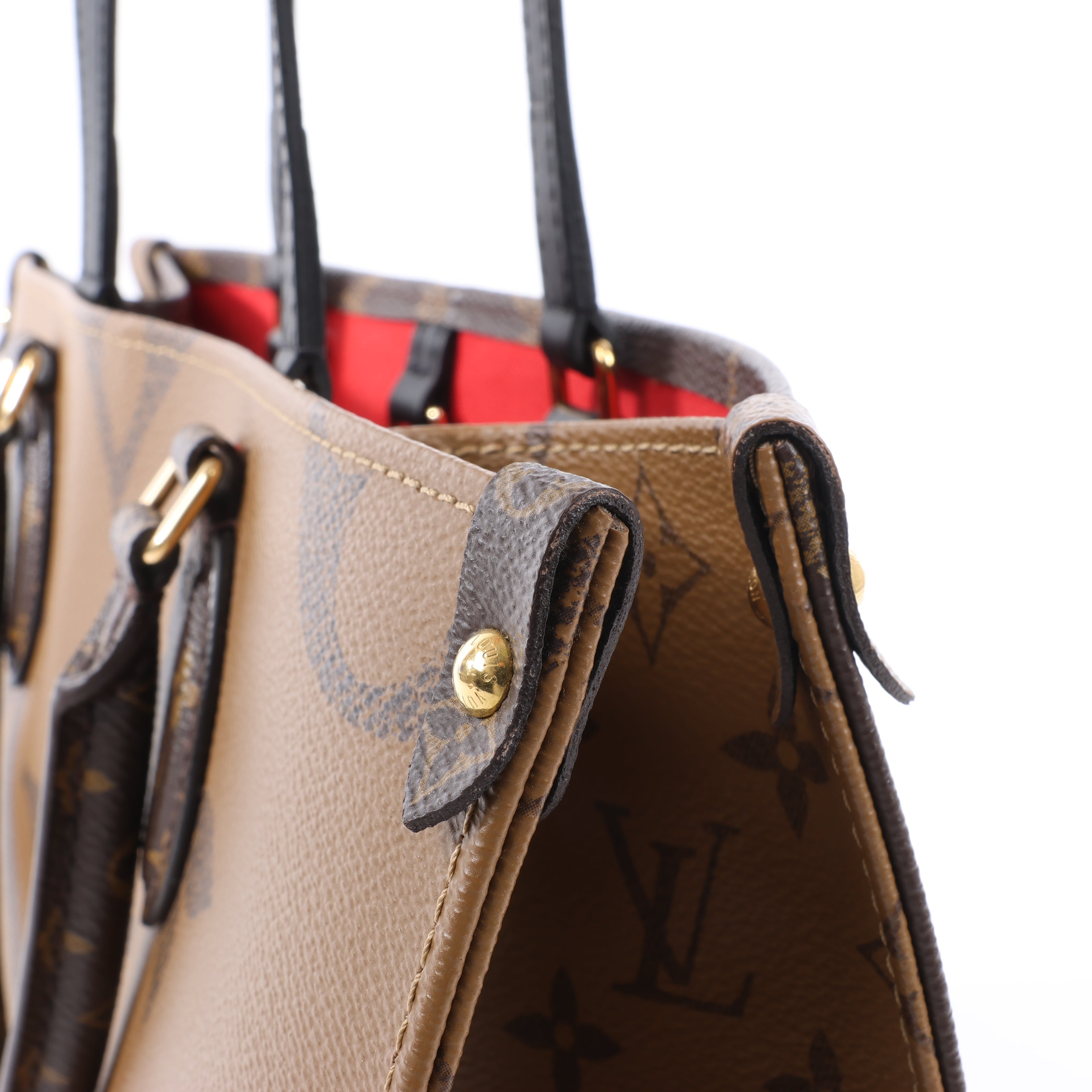 Louis Vuitton Giant Monogram Reverse On the Go MM in Brown M45321