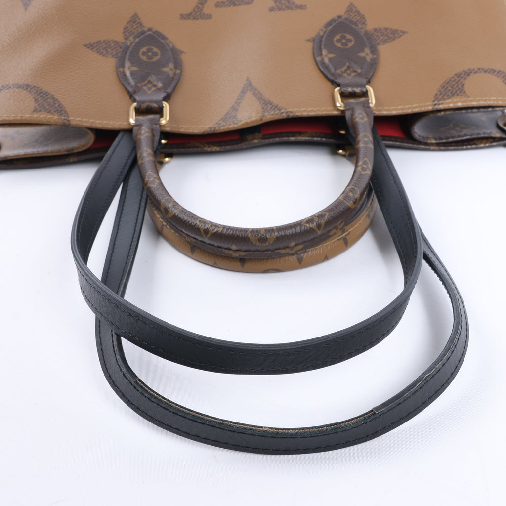 Louis Vuitton Giant Monogram Reverse On the Go MM in Brown M45321