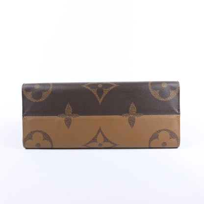 Louis Vuitton Giant Monogram Reverse On the Go MM en marron M45321