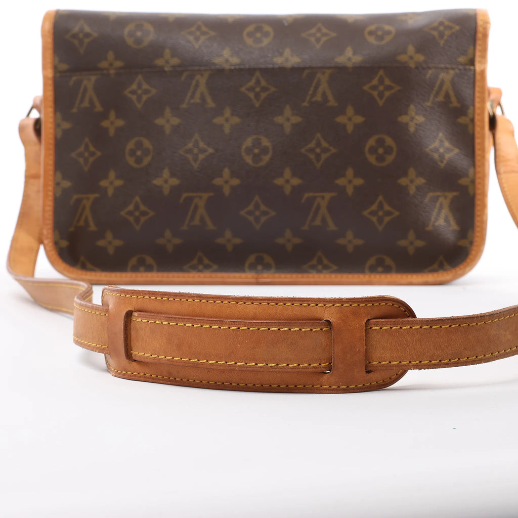 Louis Vuitton Gibecière MM Monogram Canvas Crossbody Bag in Brown M42247
