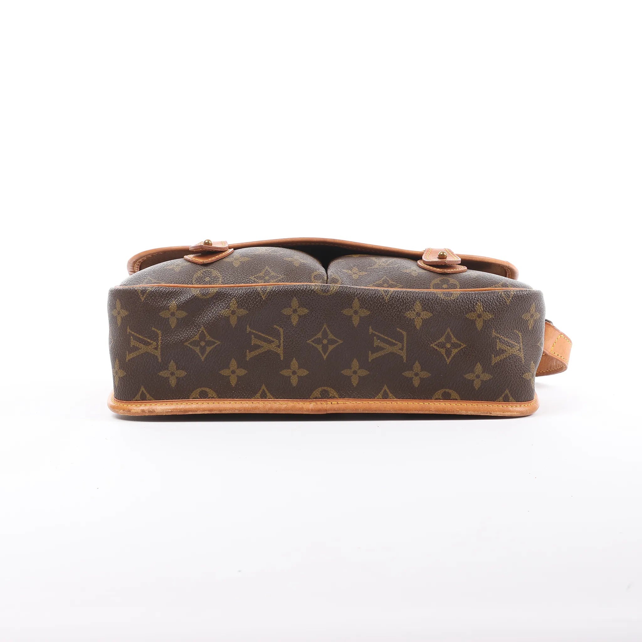 Louis Vuitton Gibecière MM Monogram Canvas Crossbody Bag in Brown M42247