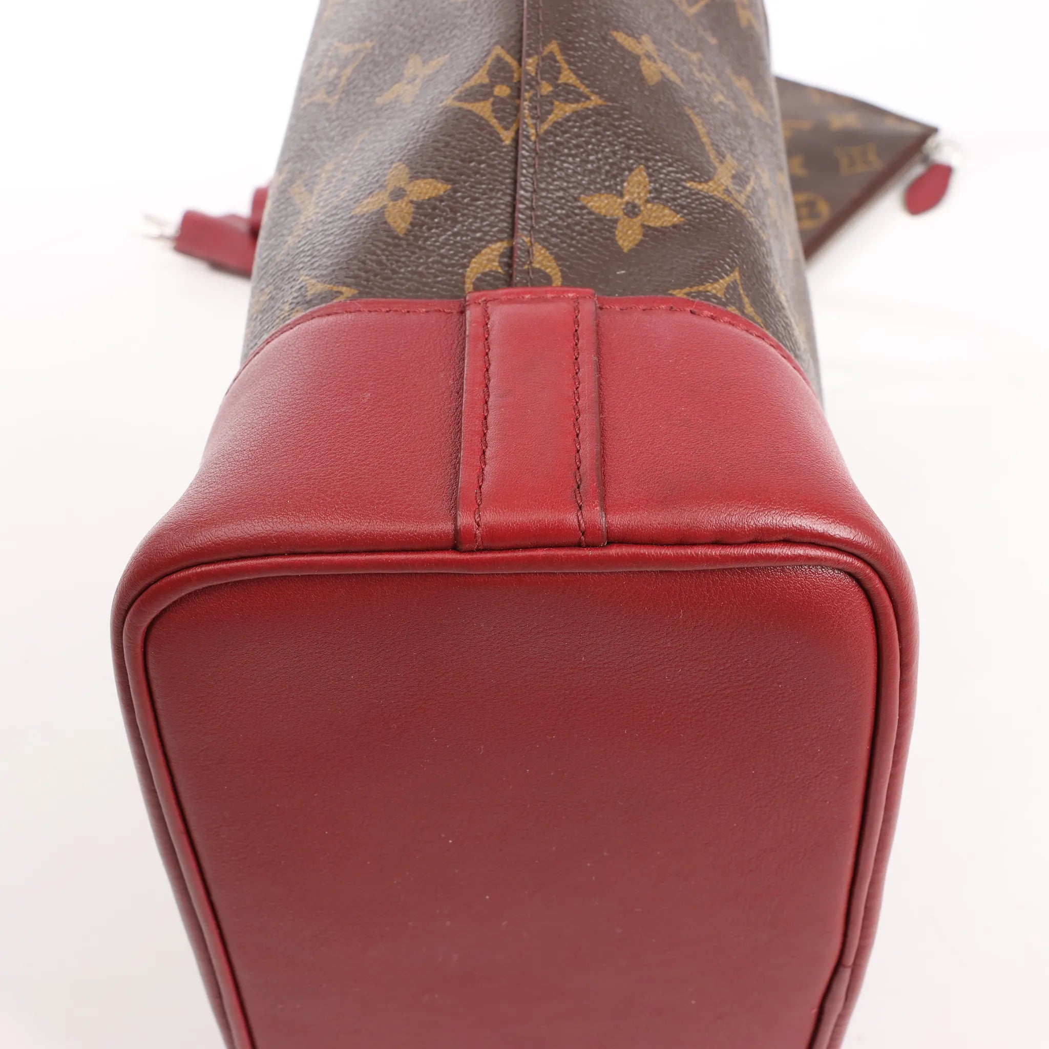 Louis Vuitton Idol Monogram Shoulder Bag in Brown x Burgundy M94545