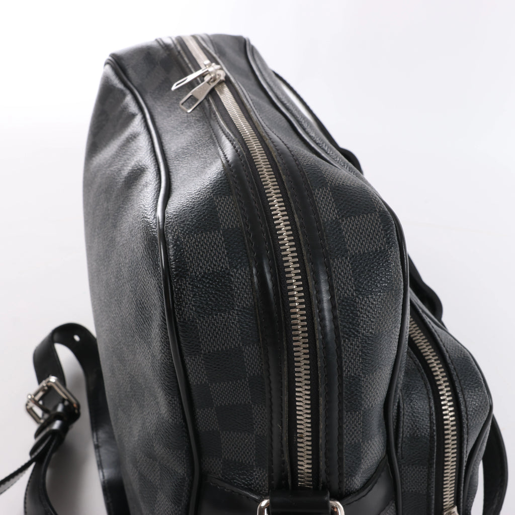 Louis Vuitton Sac Leoh Damier Graphite Messenger Crossbody Bag in Black N45252