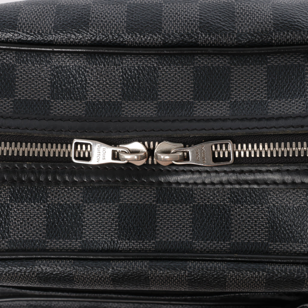 Louis Vuitton Sac Leoh Damier Graphite Messenger Crossbody Bag in Black N45252