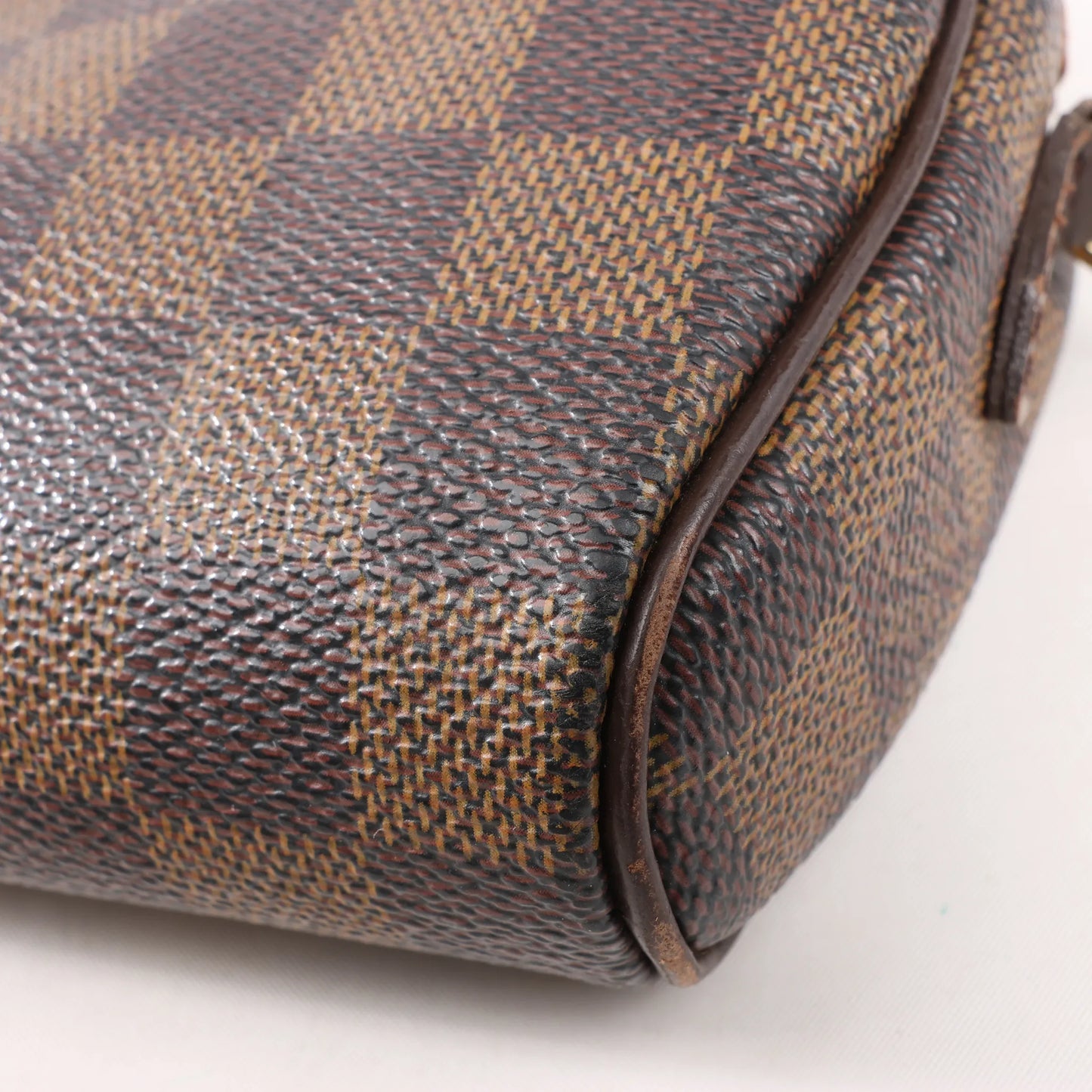 Louis Vuitton Damier Ebene Ipanema Pochette Crossbody Bag in Brown N51296