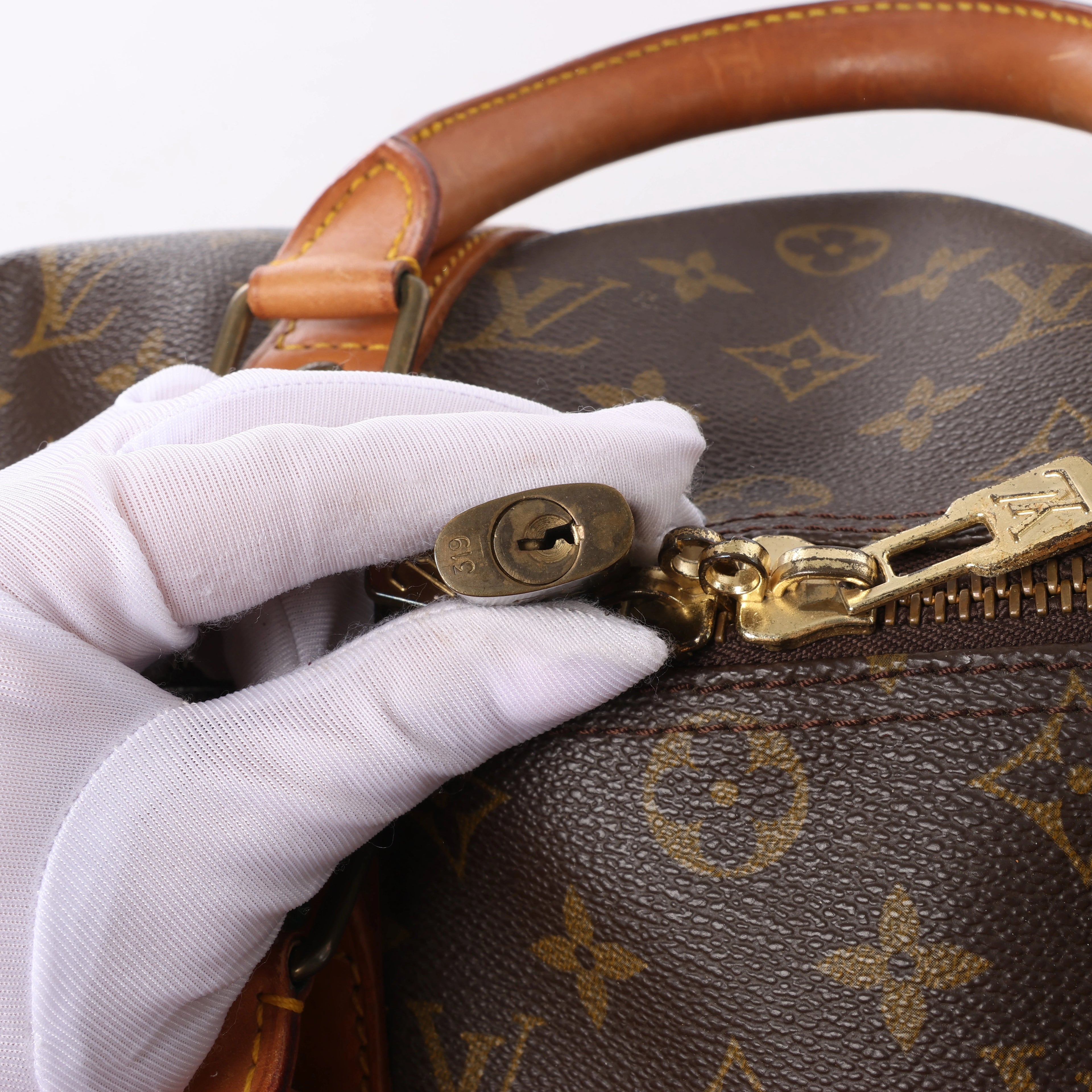 Louis Vuitton Keepall 50 Monogram Canvas Travel Bag in Brown M41426