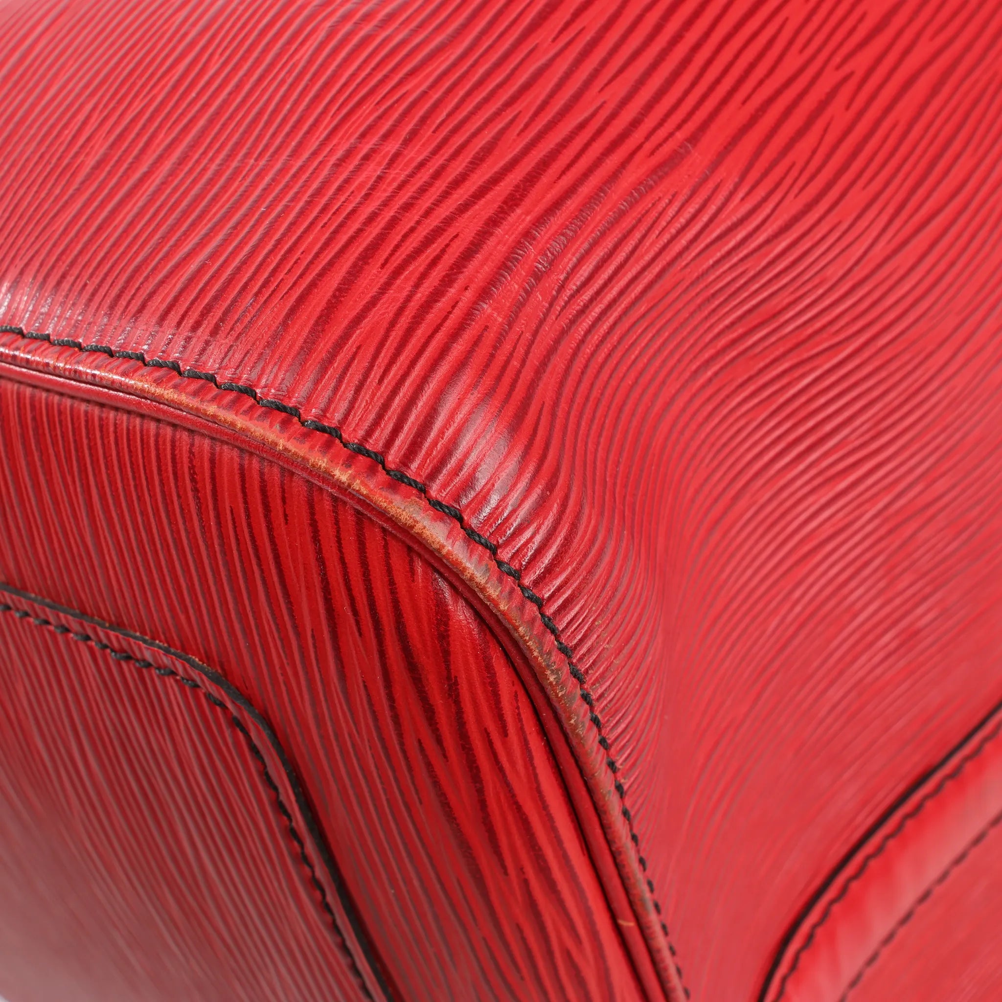 Louis Vuitton Keepall 55 Epi Leather Travel Bag in Red M42957