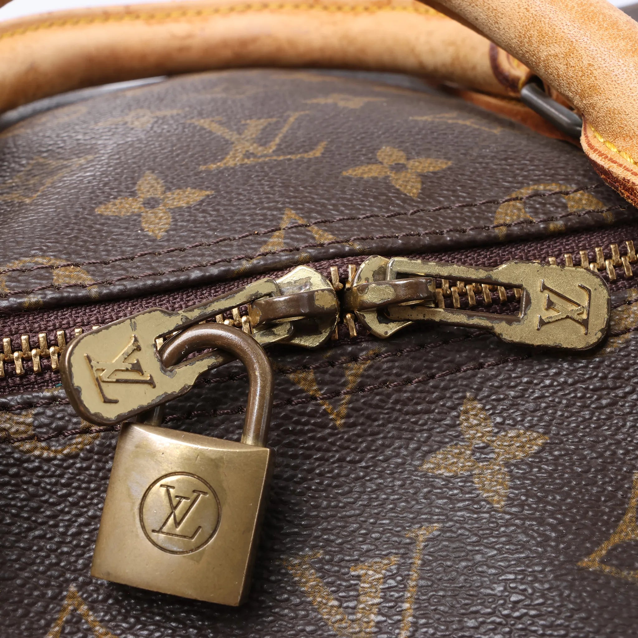 Louis Vuitton Keepall 55 Monogram Canvas Travel Bag in Brown M41424