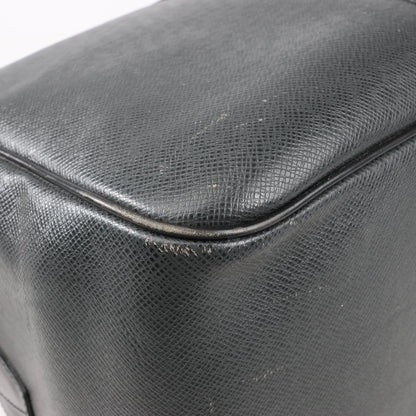 Louis Vuitton Taiga Leather Kendall PM Travel bag in Black M30122