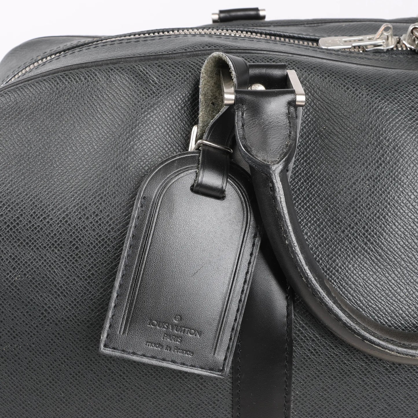 Louis Vuitton Taiga Leather Kendall PM Travel bag in Black M30122