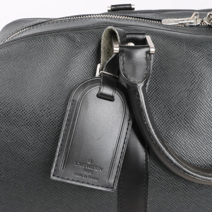 Louis Vuitton Taiga Leather Kendall PM Travel bag in Black M30122