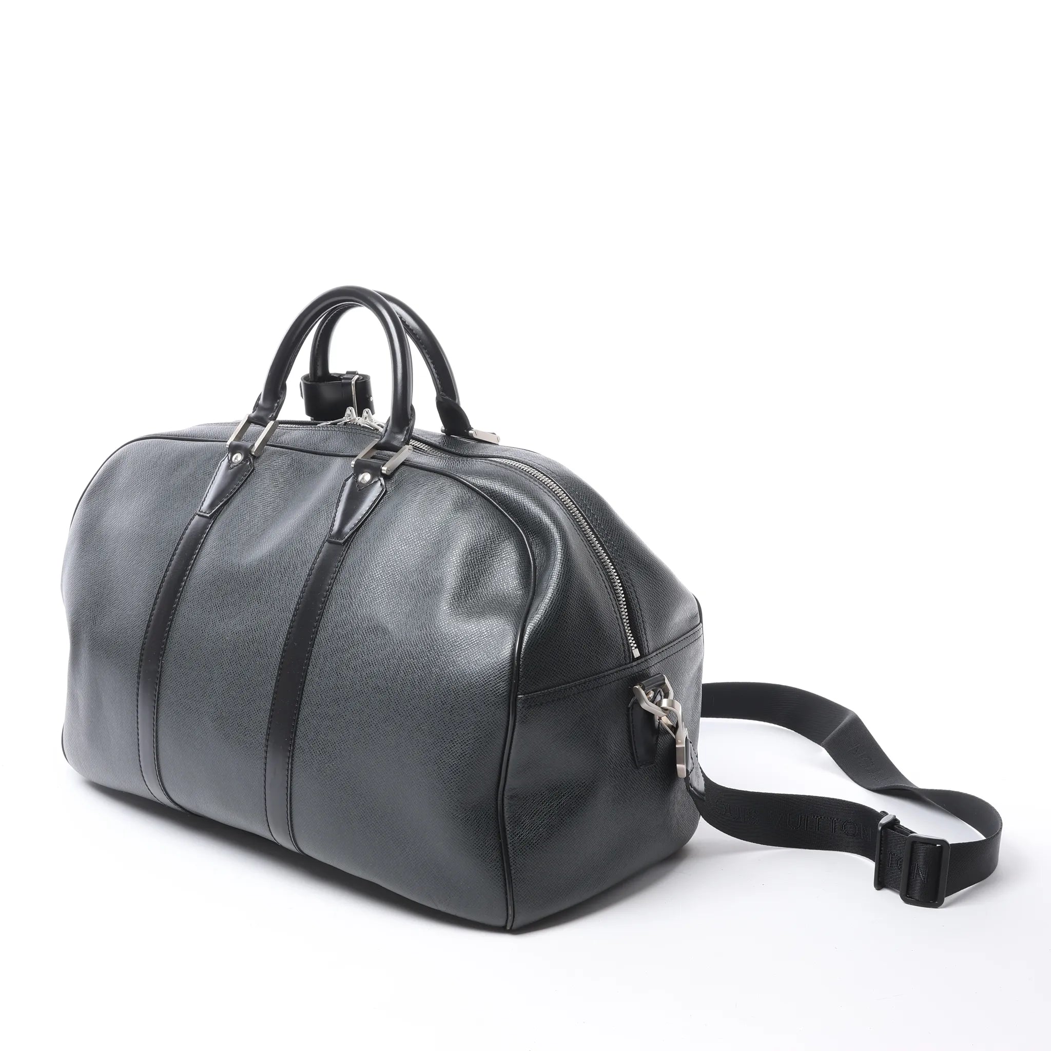 Louis Vuitton Kendall PM Taiga Leather Travel bag in Black M30122