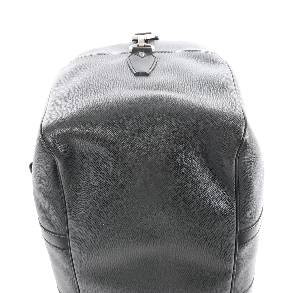 Louis Vuitton Kendall PM Taiga Leather Travel bag in Black M30122