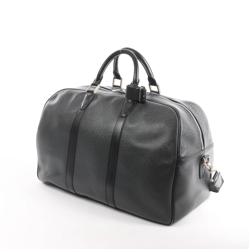 Louis Vuitton Kendall PM Taiga Leather Travel bag in Black M30122