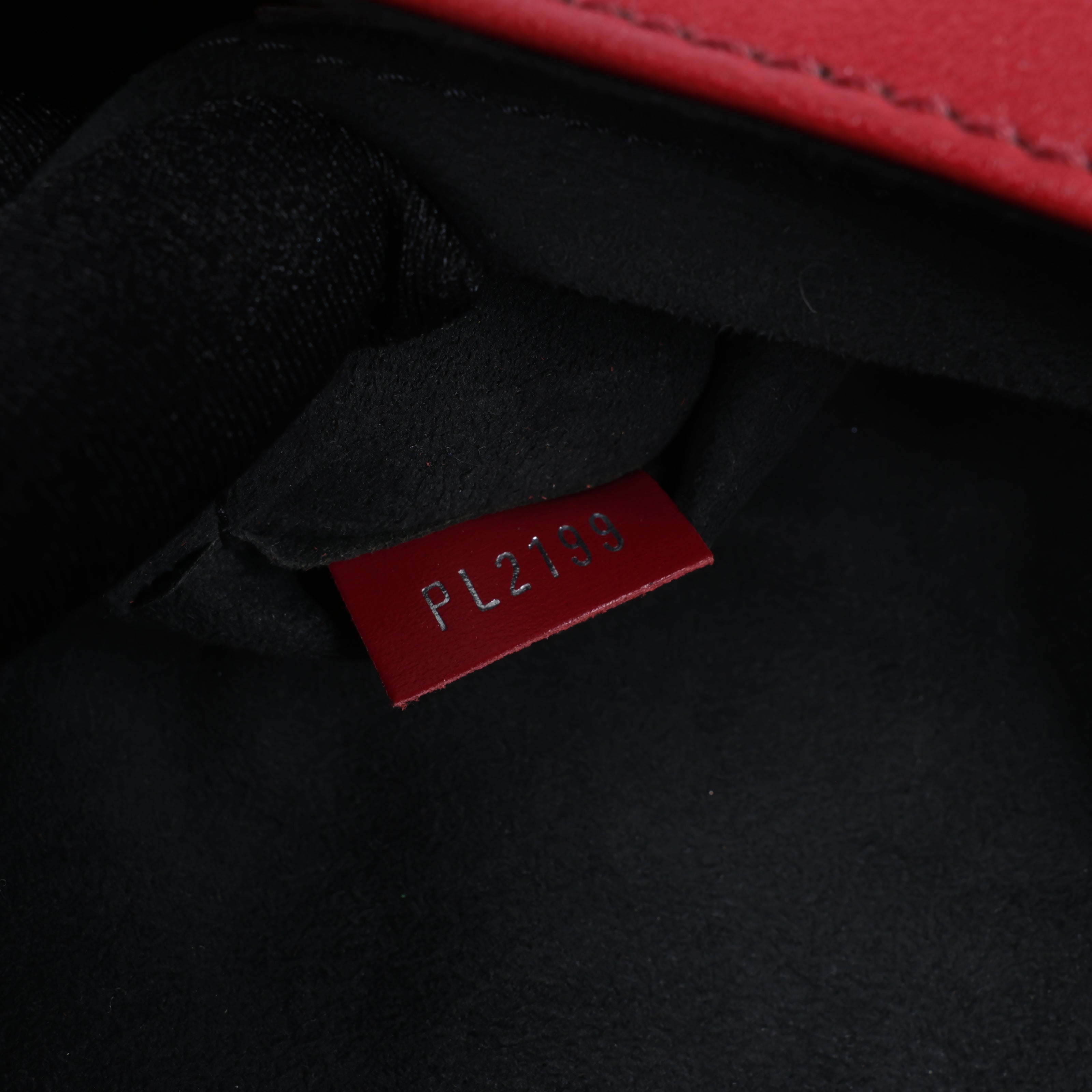 Louis Vuitton LV logo x Leather Tanblan Crossbody Bag in Red M55506
