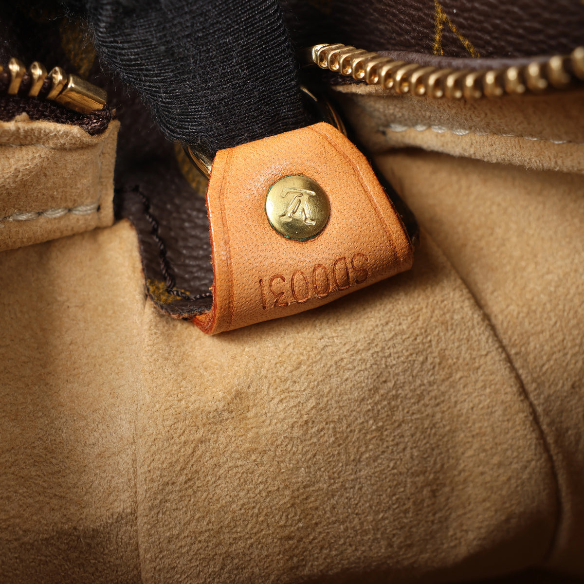 Bolso de hombro Louis Vuitton Looping GM Monogram de lona en marrón M51145