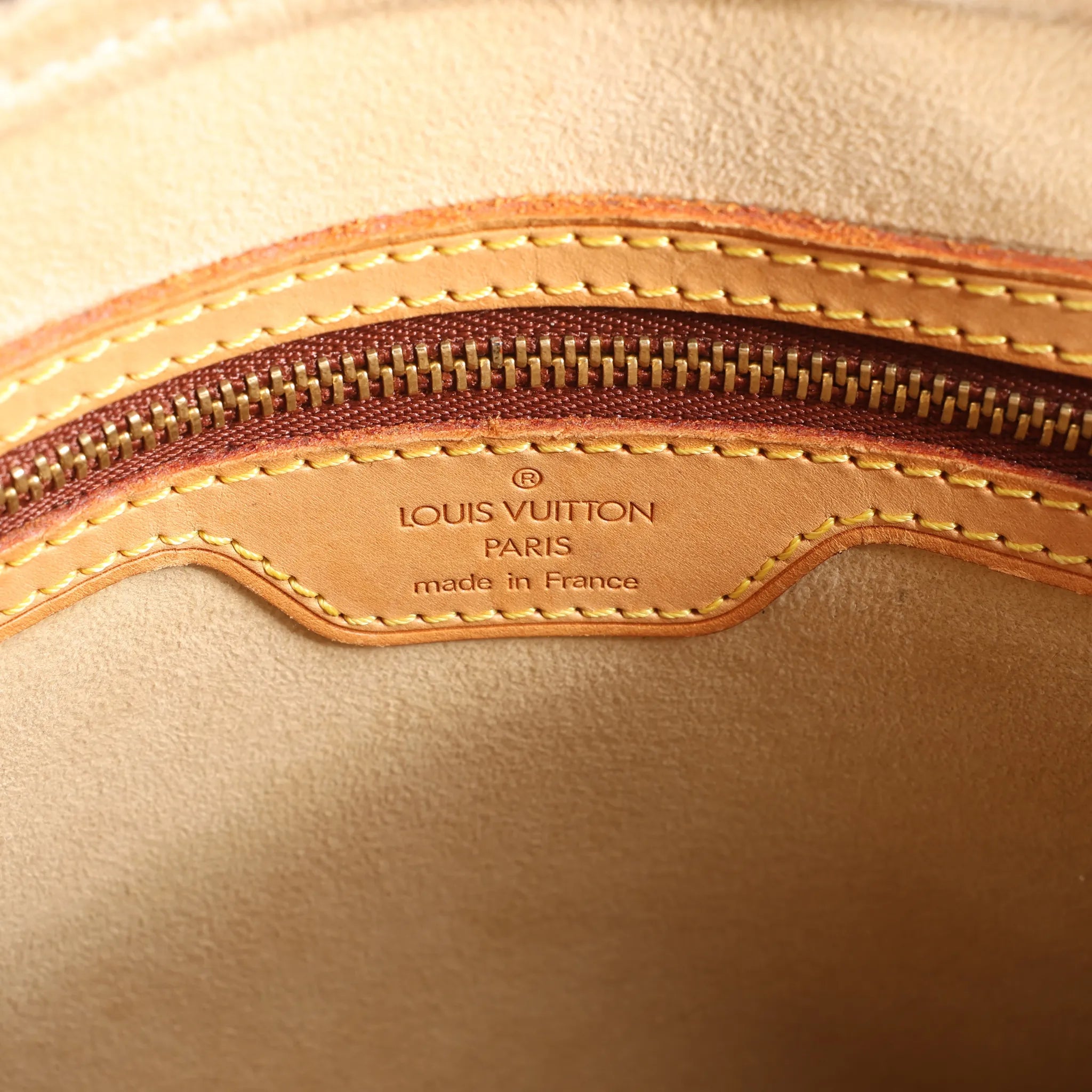 Louis Vuitton Looping MM Monogram Canvas Shoulder Bag in Brown M51146