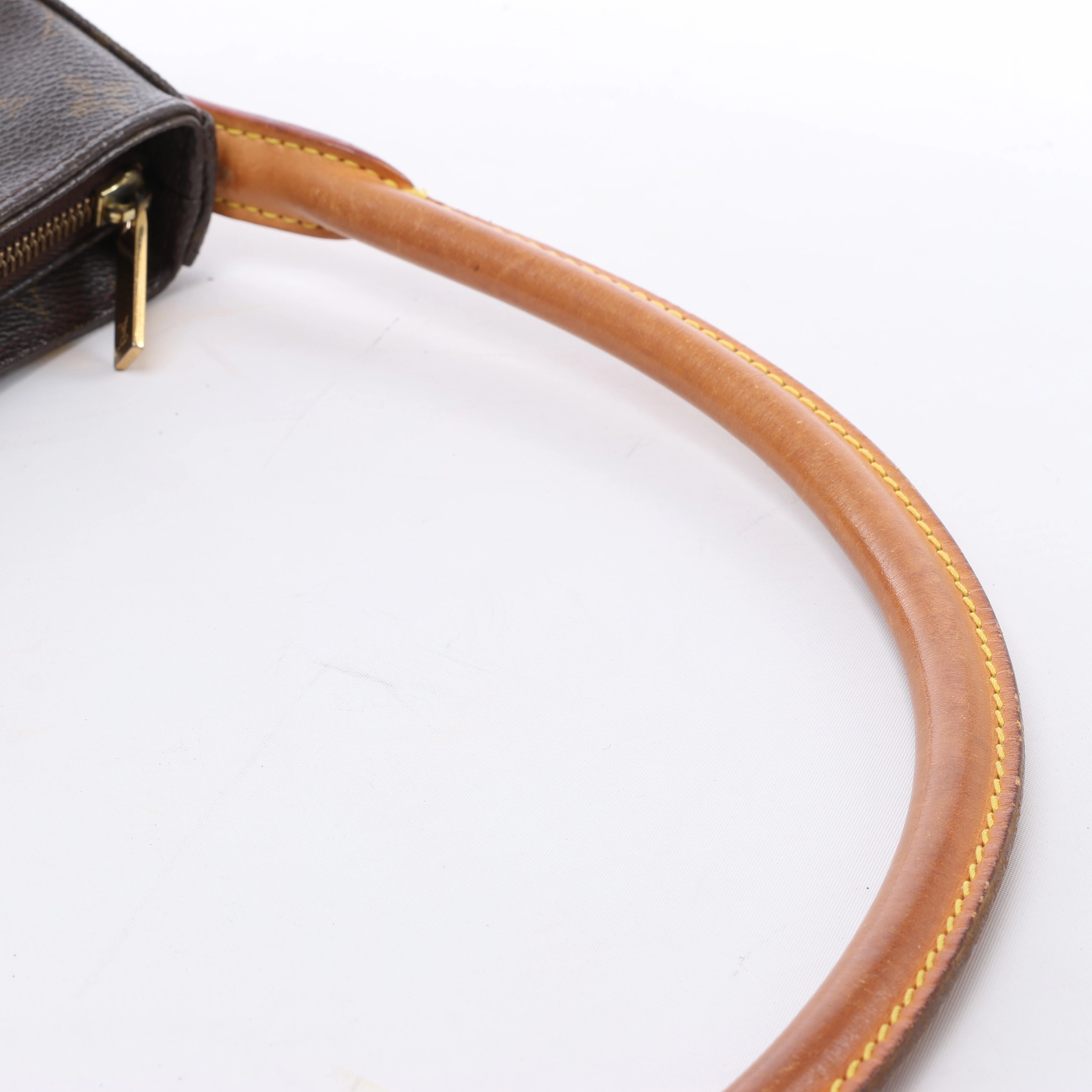 Bolso de hombro Louis Vuitton Looping MM Monogram de lona en marrón M51146