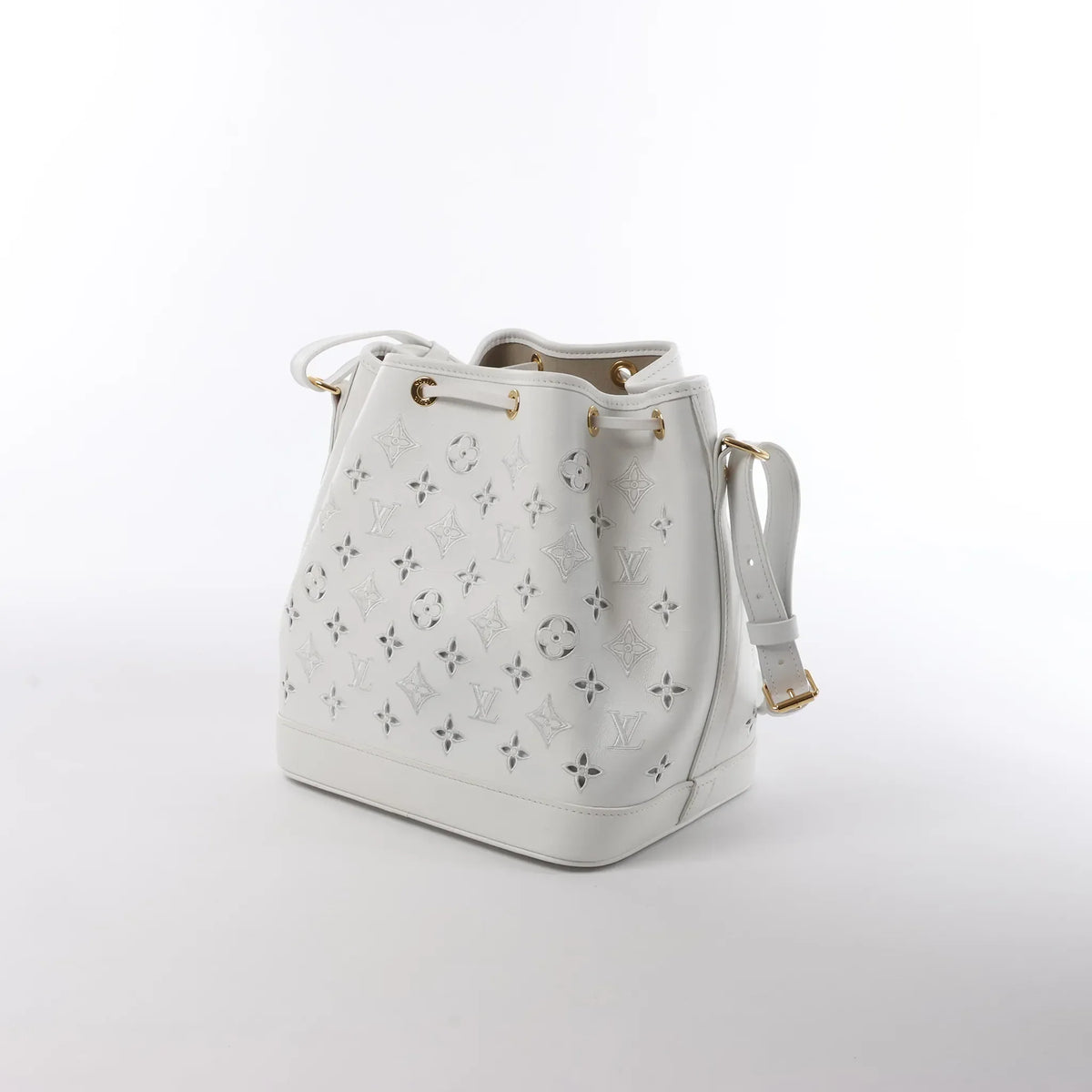 Louis Vuitton Petit Noe NM Monogram Cutout Shoulder Bag in White M20740