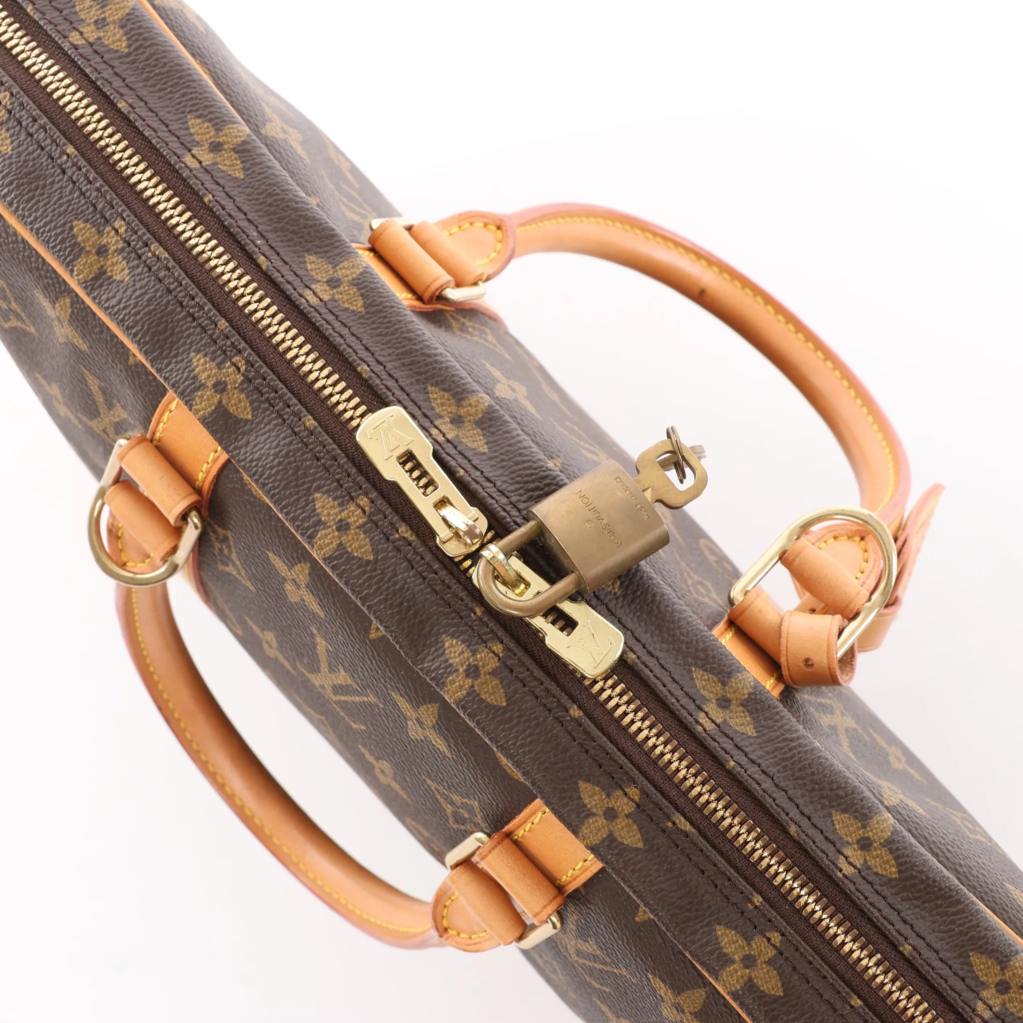 Louis Vuitton Porte Documents Voyage Monogram Canvas Handbag in Brown M53361