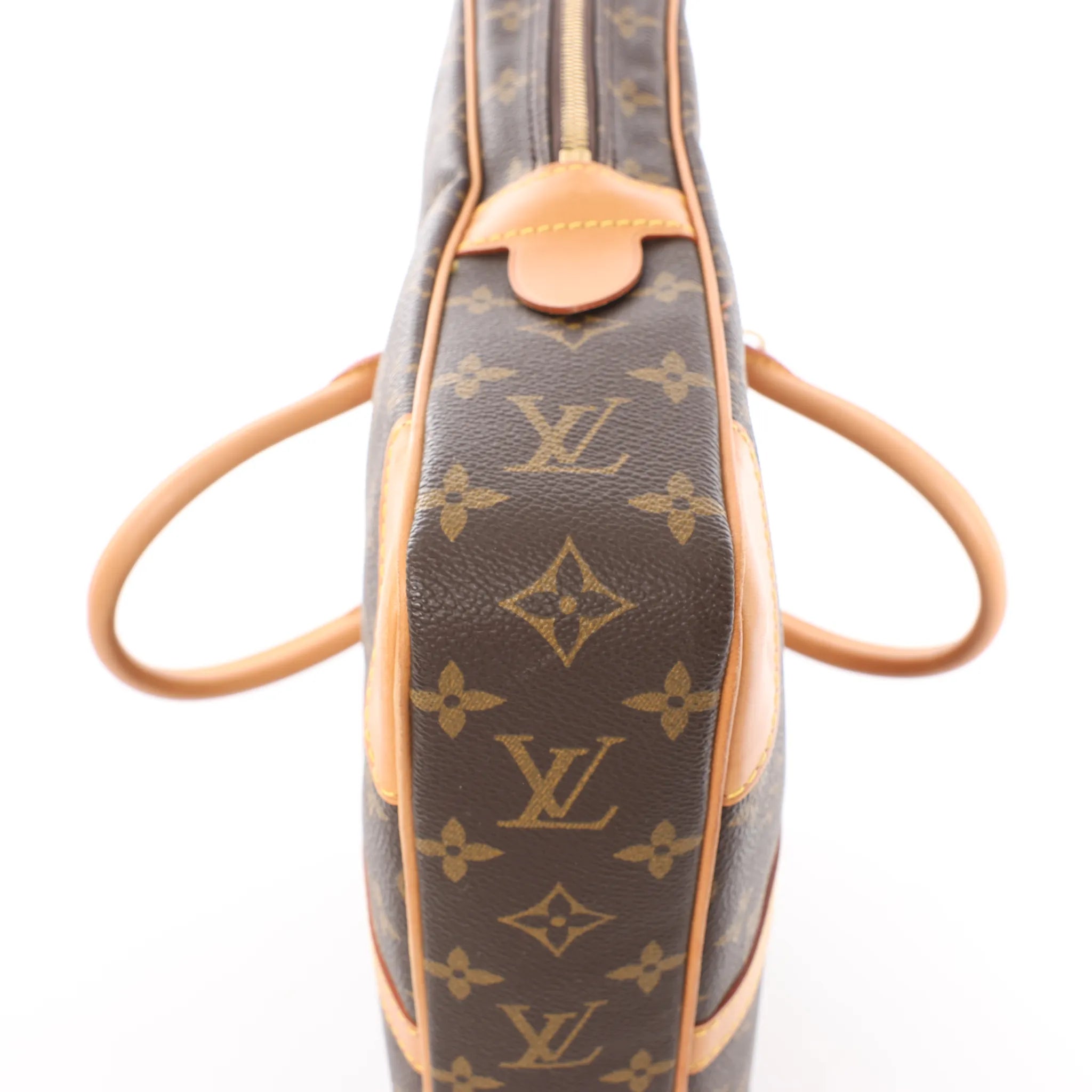 Louis Vuitton Porte Documents Voyage Monogram Canvas Handbag in Brown M53361